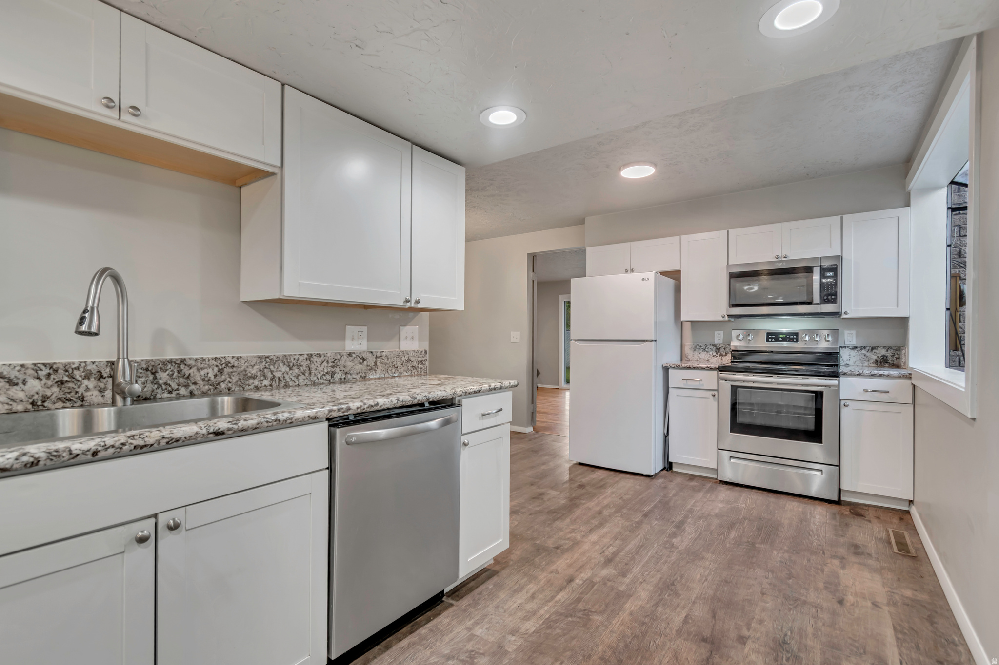 MEADOWBROOK FARMS #1 - Residential