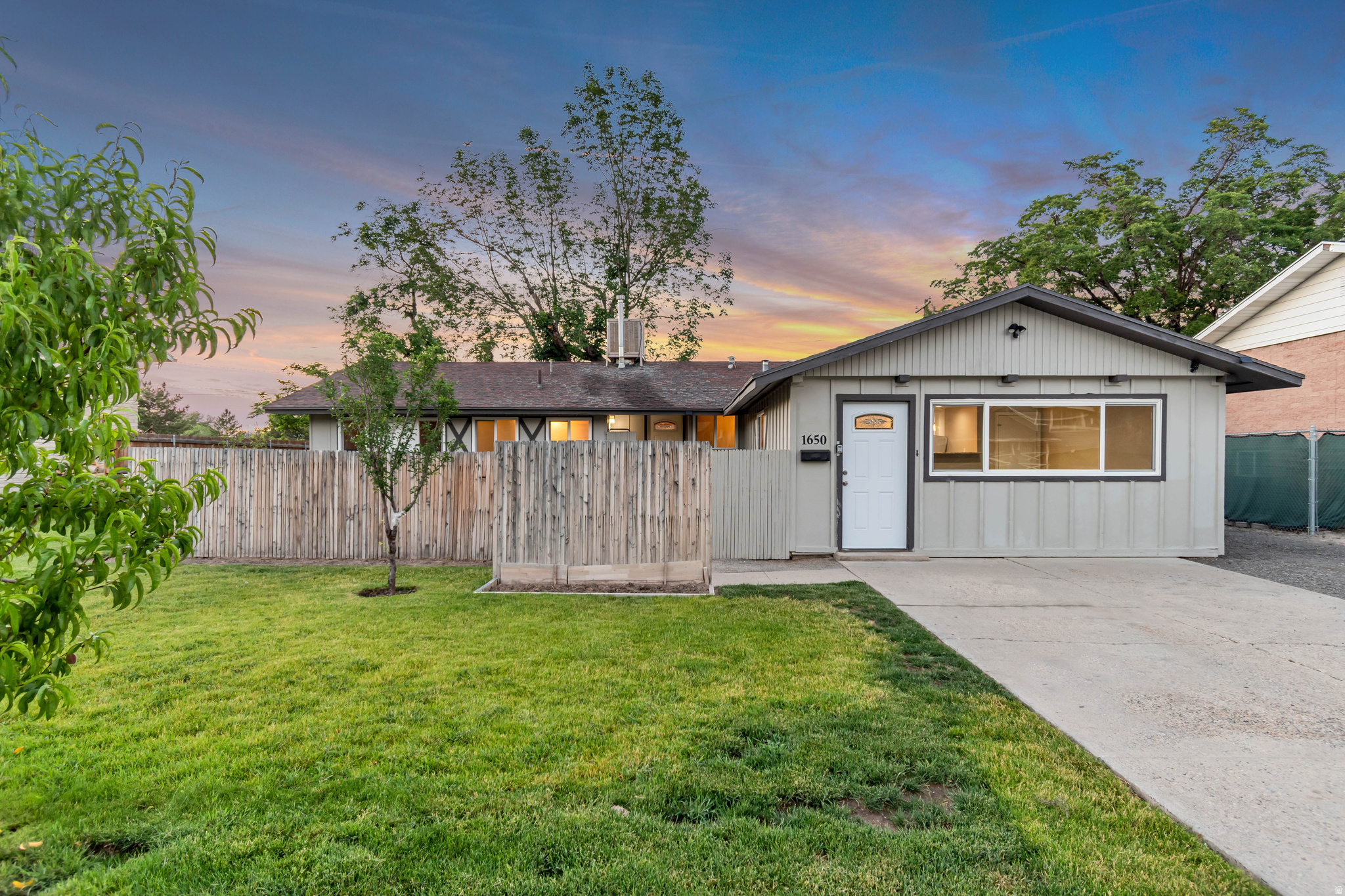 MEADOWBROOK FARMS #1 - Residential