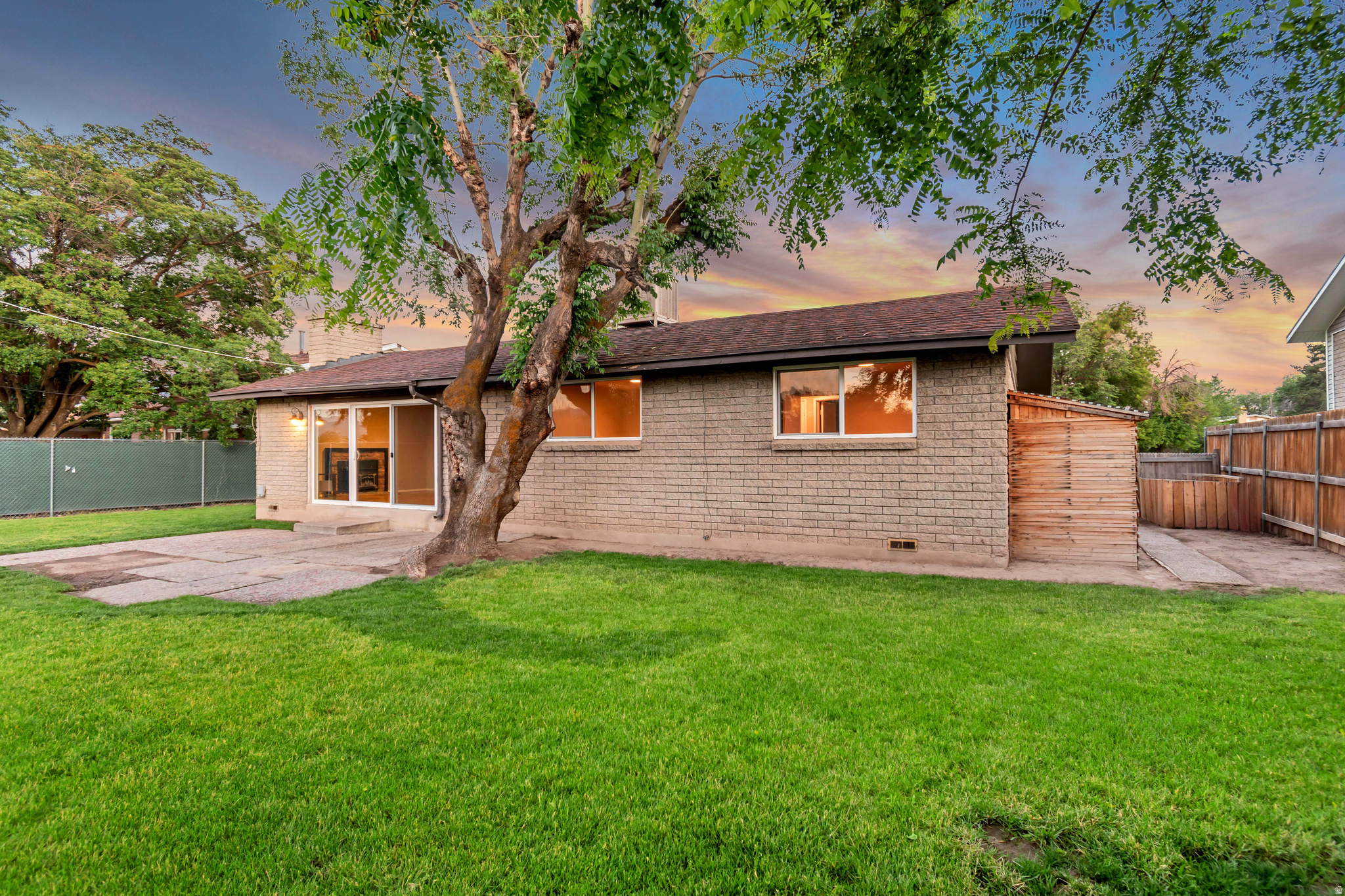 MEADOWBROOK FARMS #1 - Residential