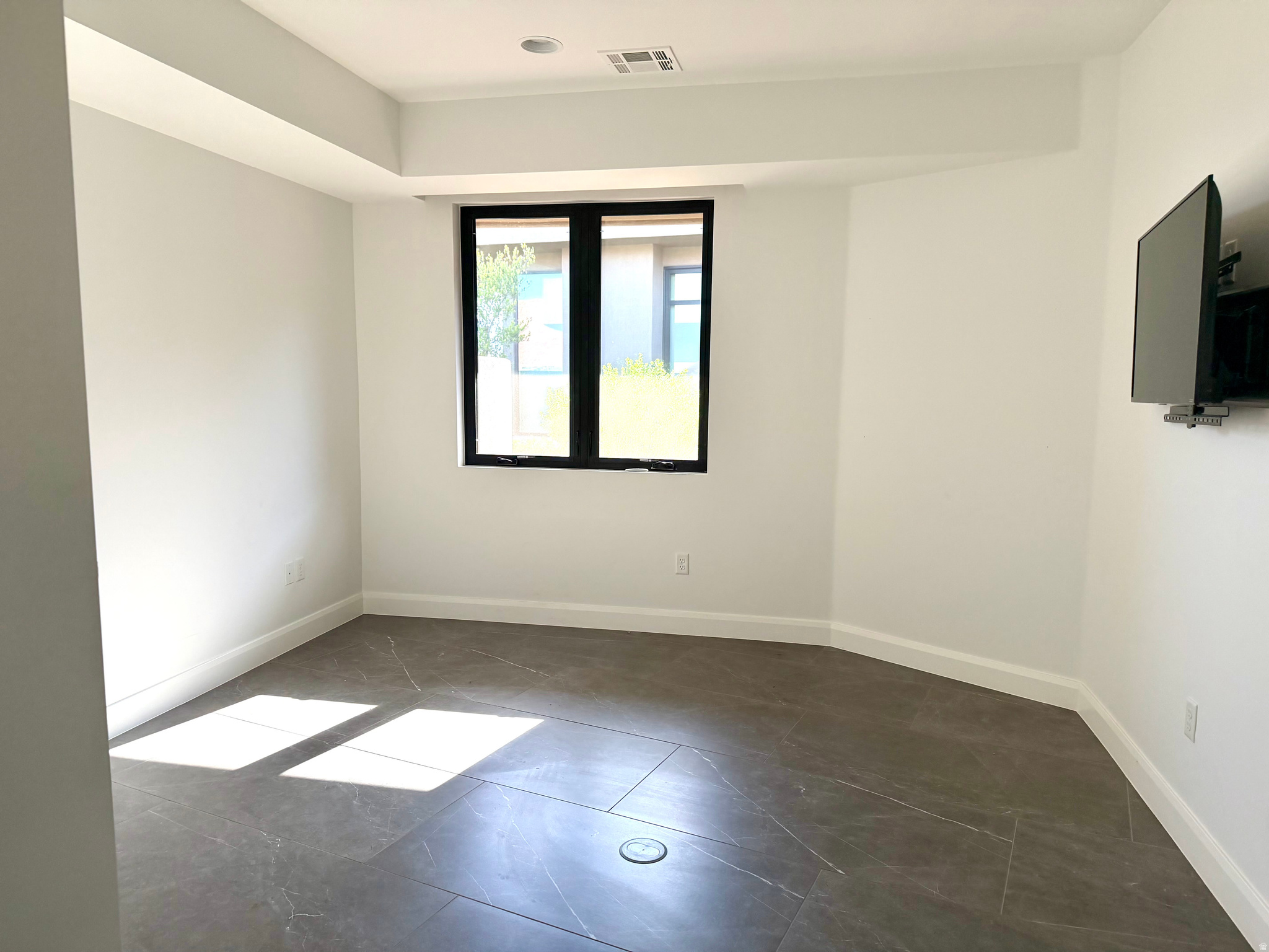 RESERVE OF ENTRADA SNOW CANYON EST A - Residential Lease