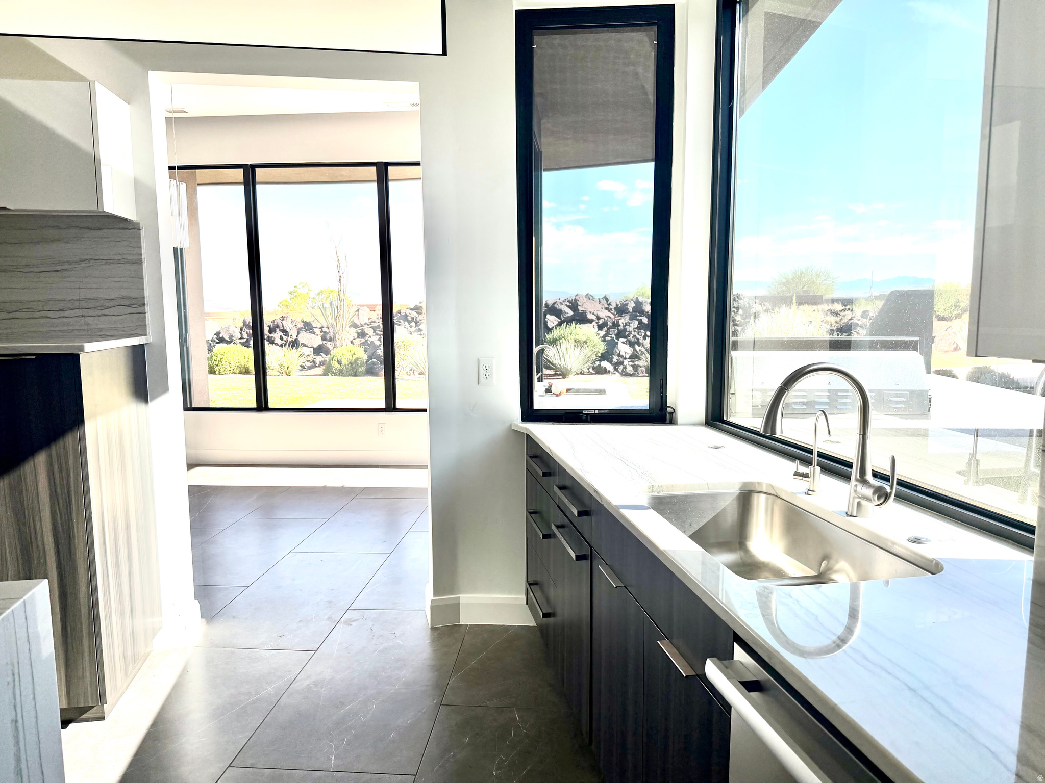 RESERVE OF ENTRADA SNOW CANYON EST A - Residential Lease