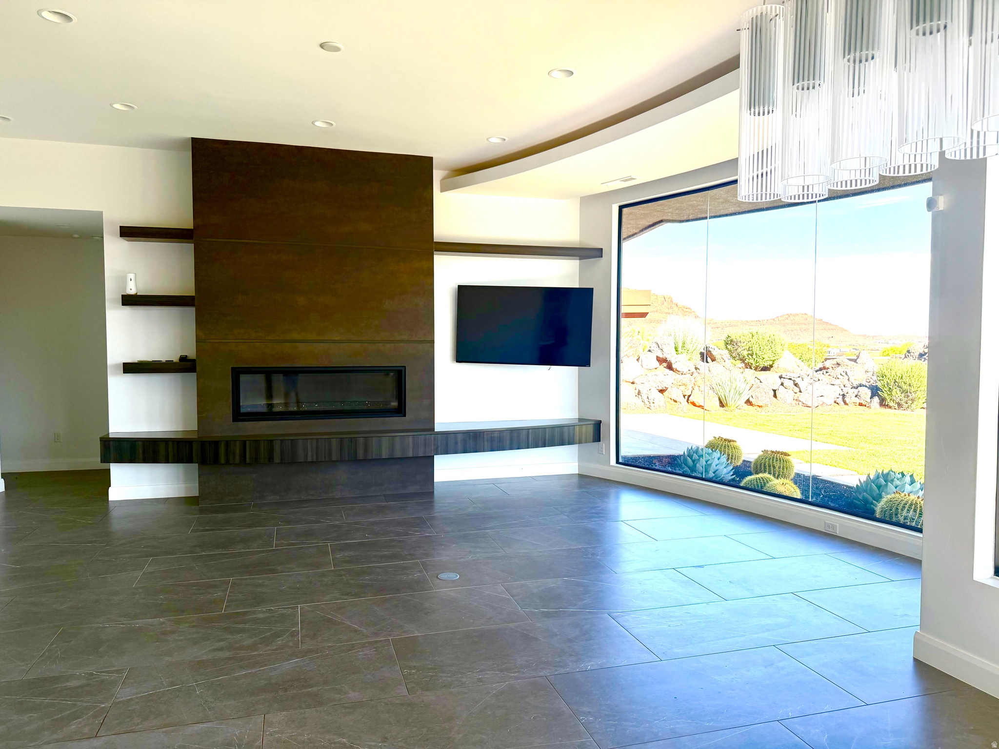 RESERVE OF ENTRADA SNOW CANYON EST A - Residential Lease