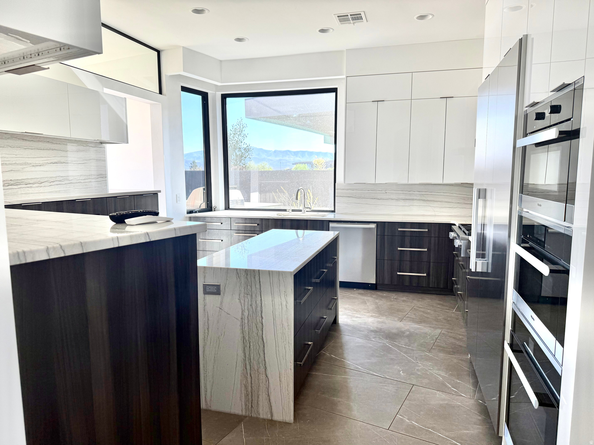 RESERVE OF ENTRADA SNOW CANYON EST A - Residential Lease