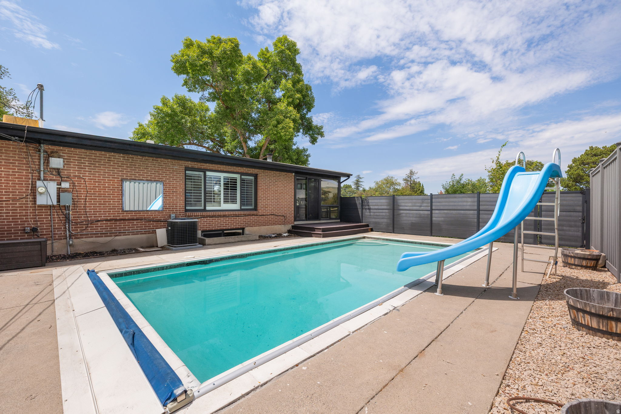HOLLADAY HILLS - Residential