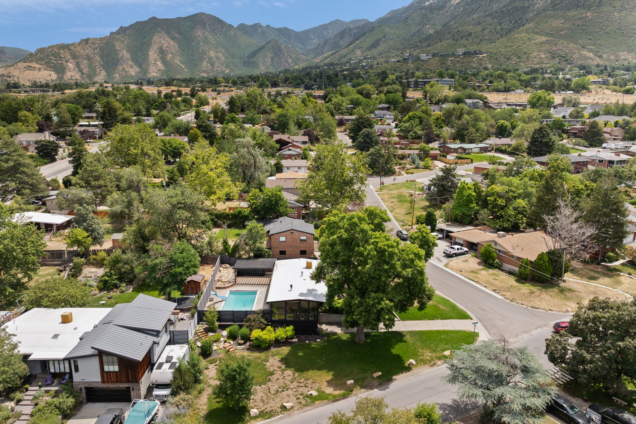 HOLLADAY HILLS - Residential