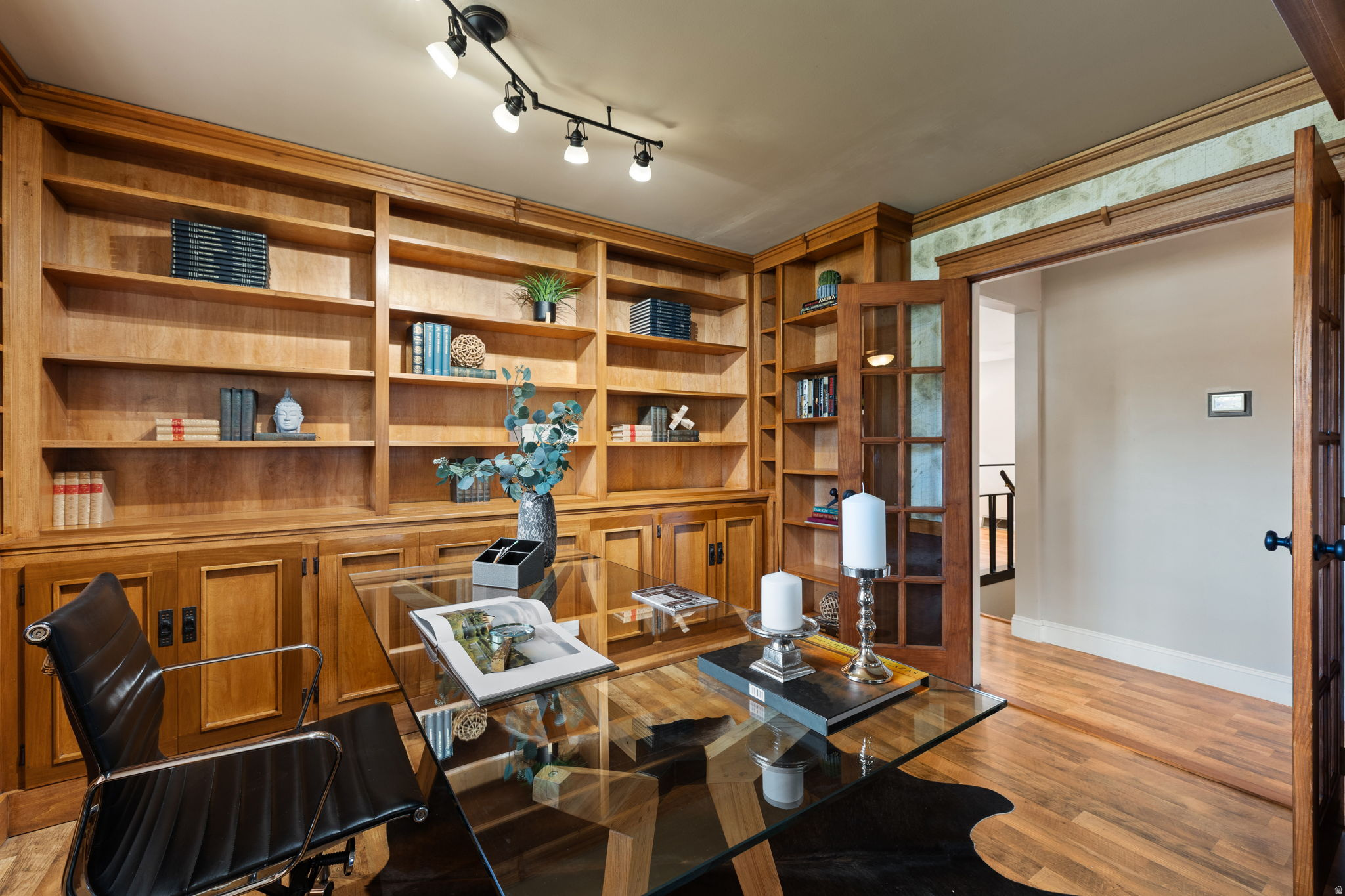 HOLLADAY HILLS - Residential