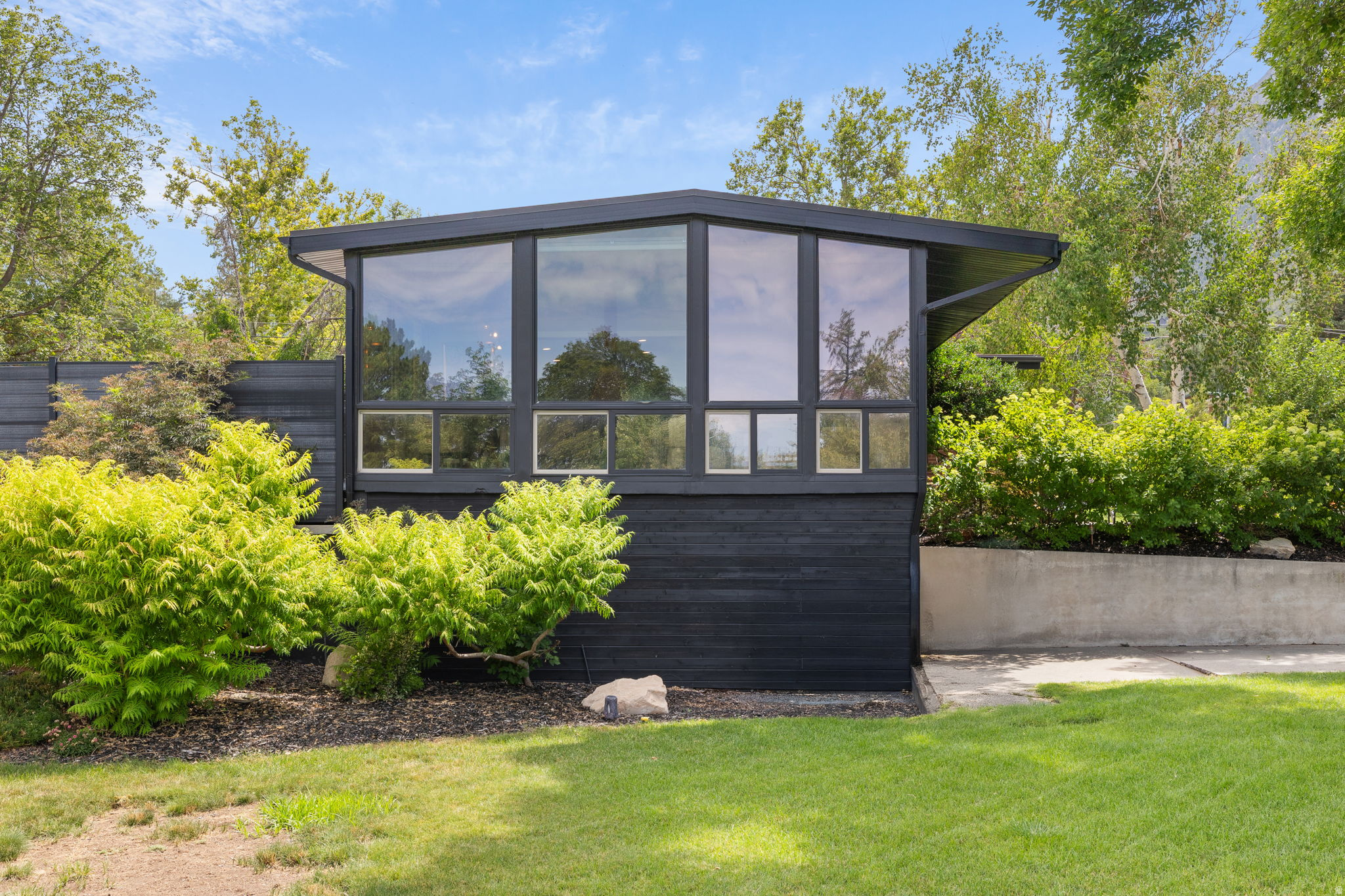 HOLLADAY HILLS - Residential