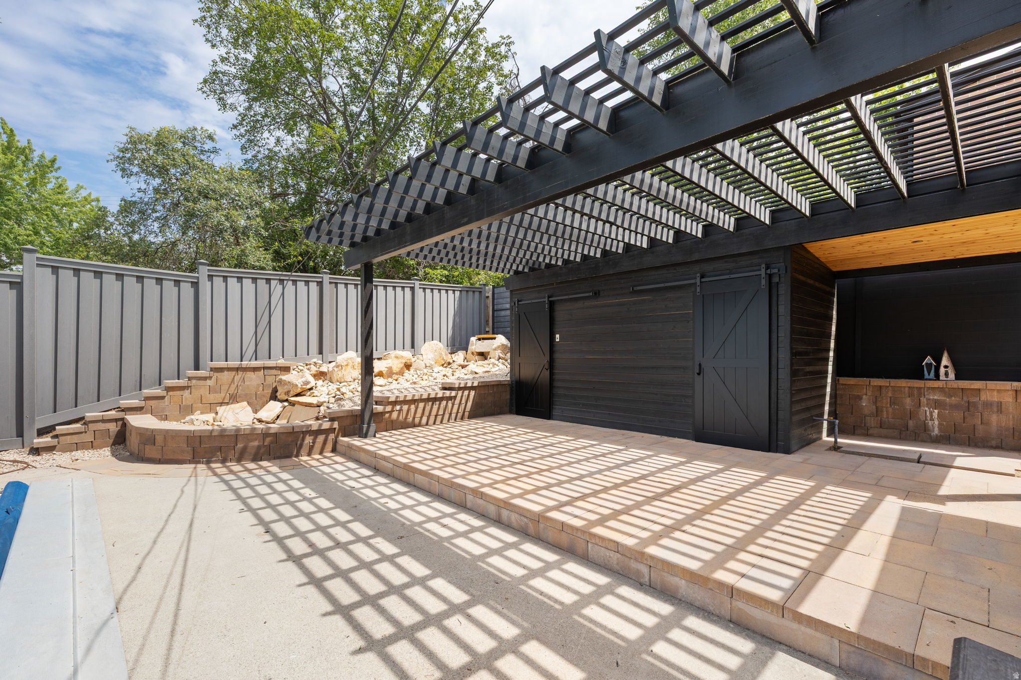 HOLLADAY HILLS - Residential