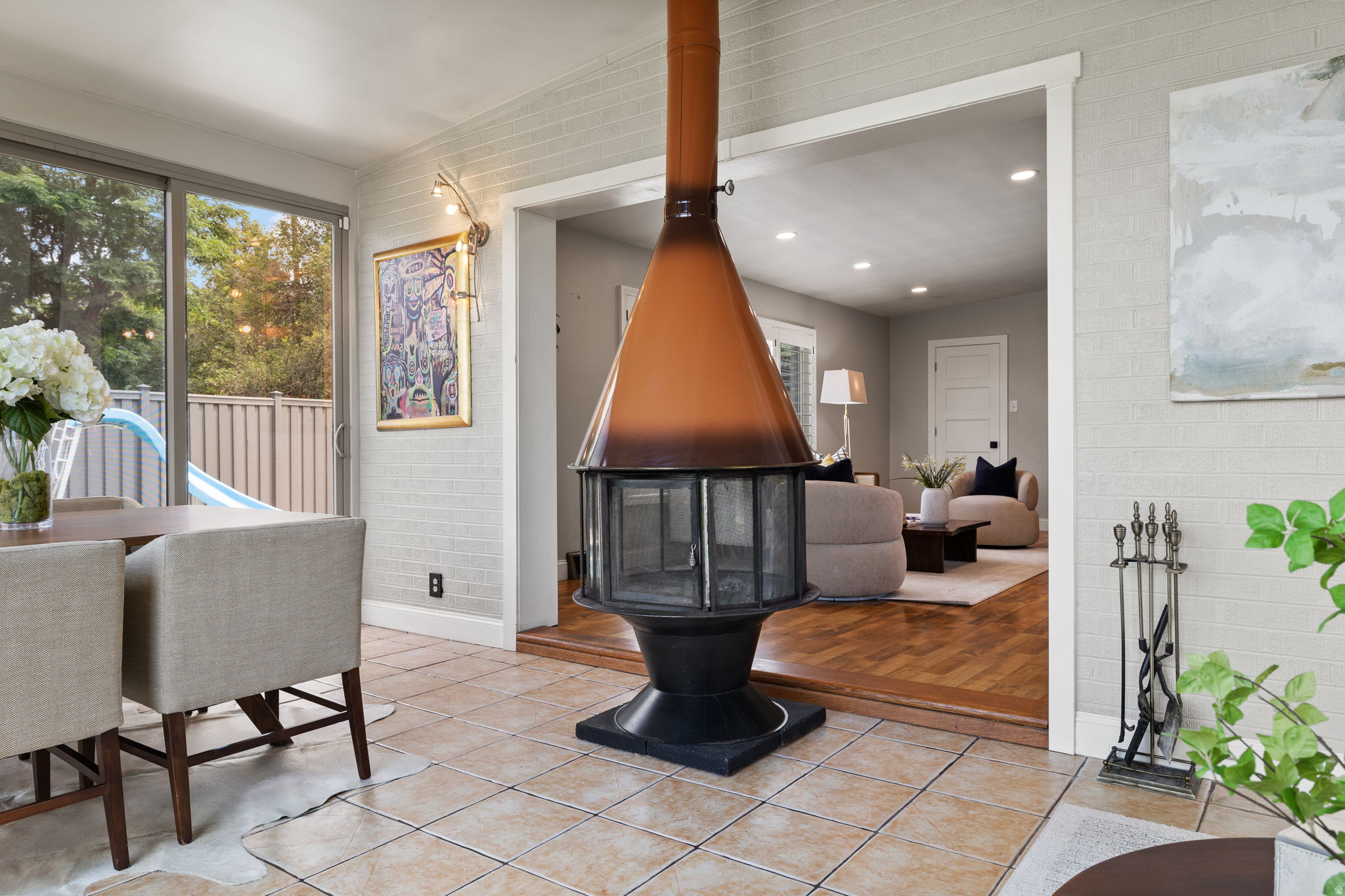 HOLLADAY HILLS - Residential
