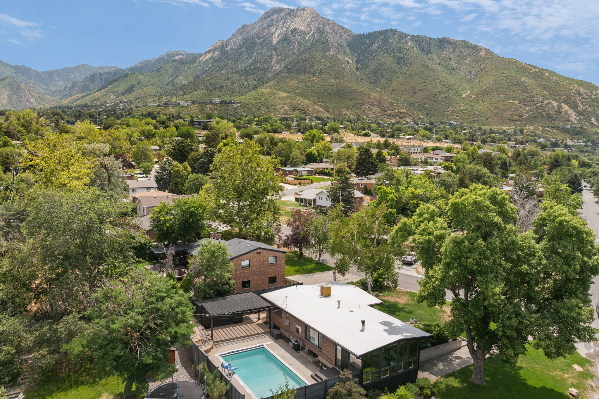 HOLLADAY HILLS - Residential
