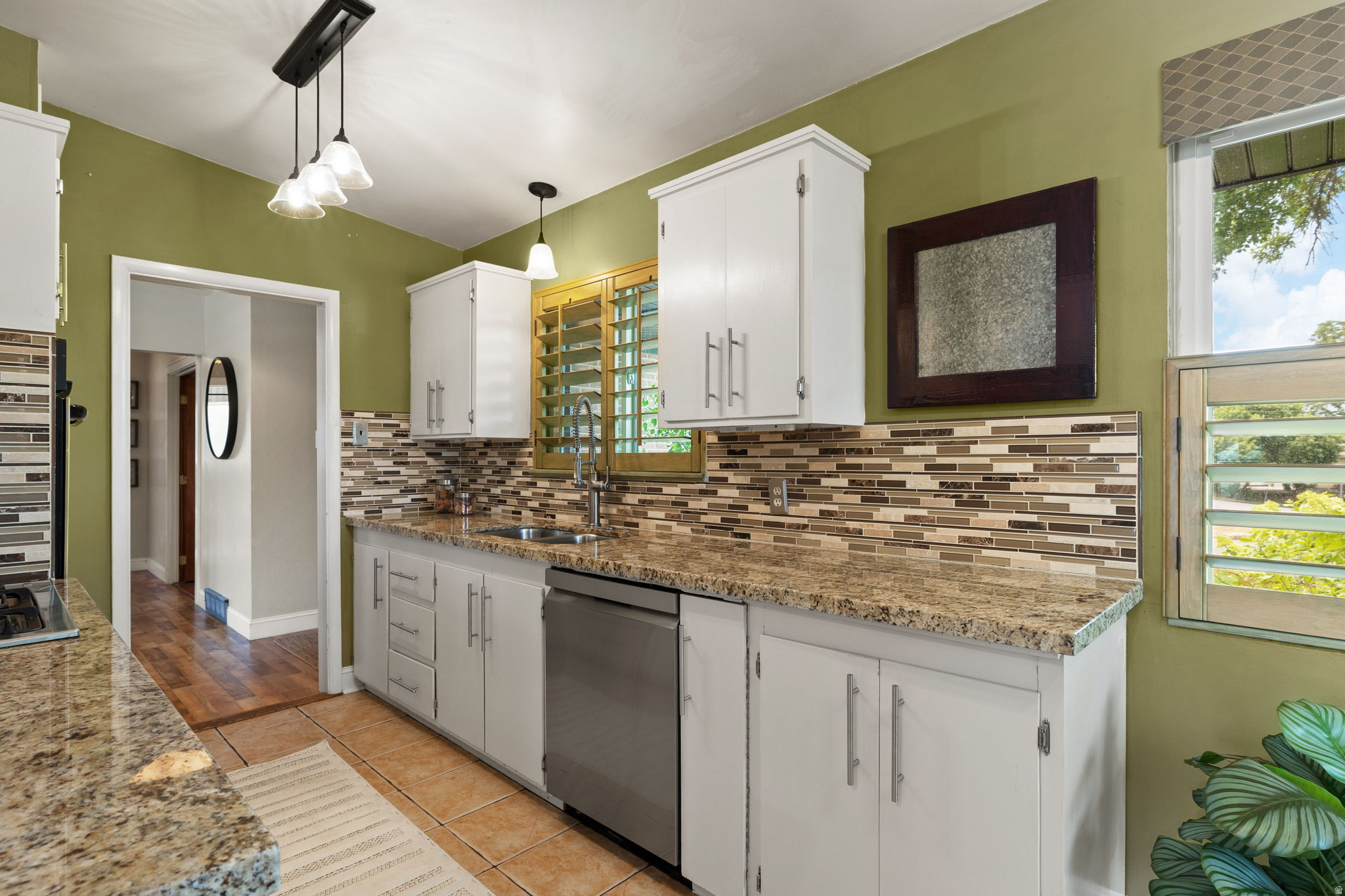 HOLLADAY HILLS - Residential
