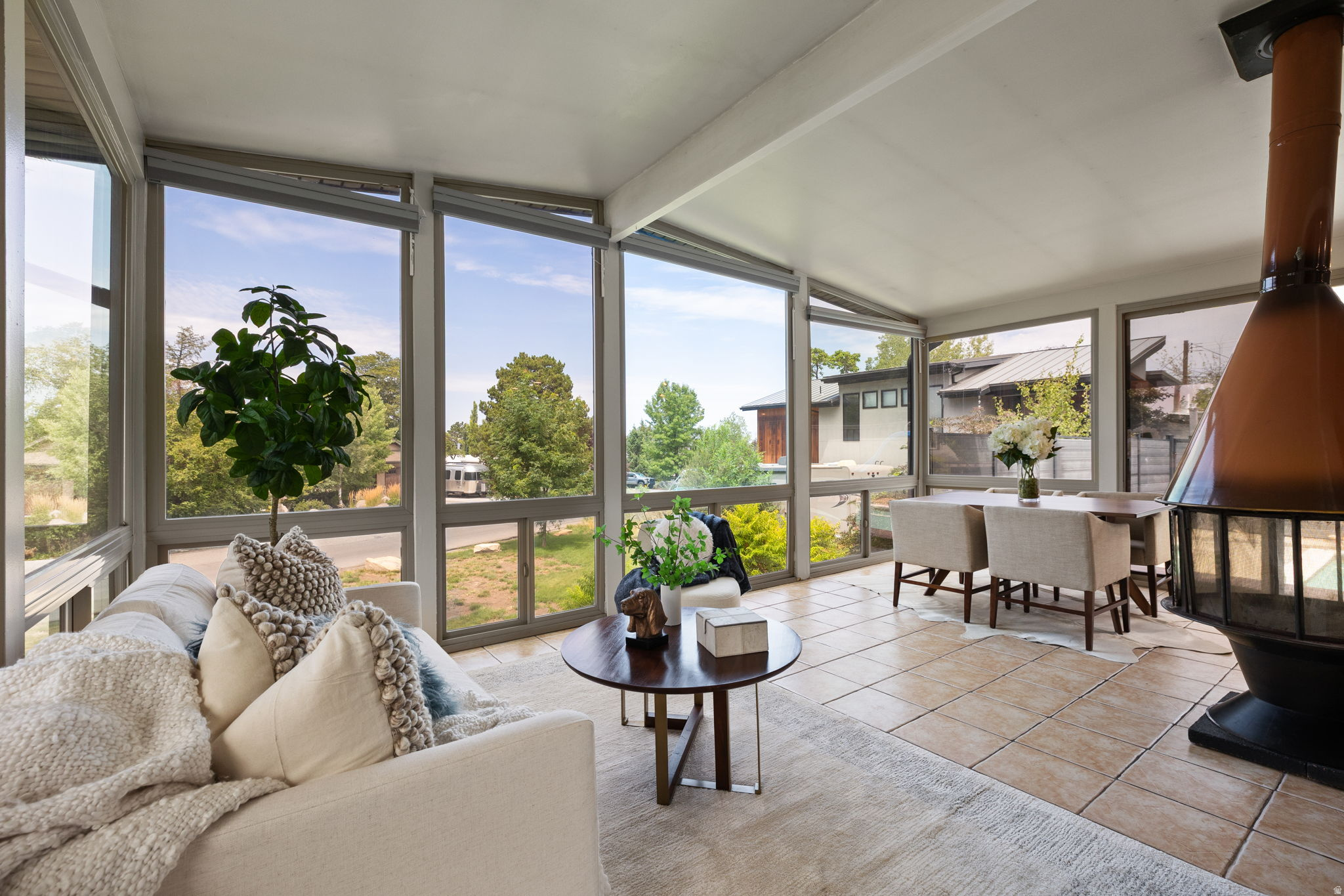 HOLLADAY HILLS - Residential