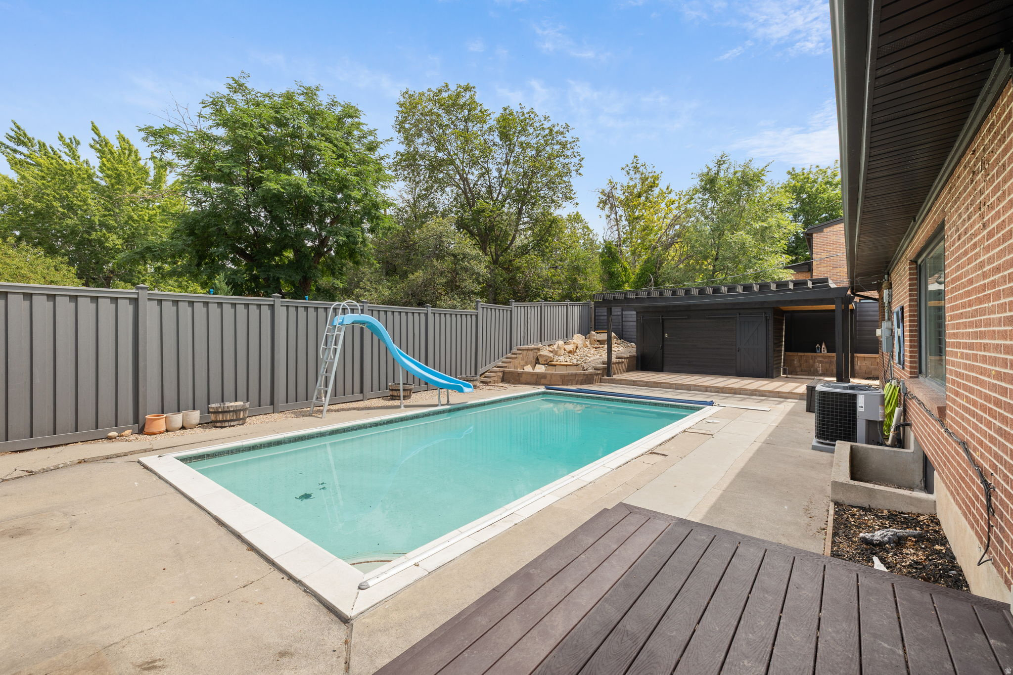 HOLLADAY HILLS - Residential