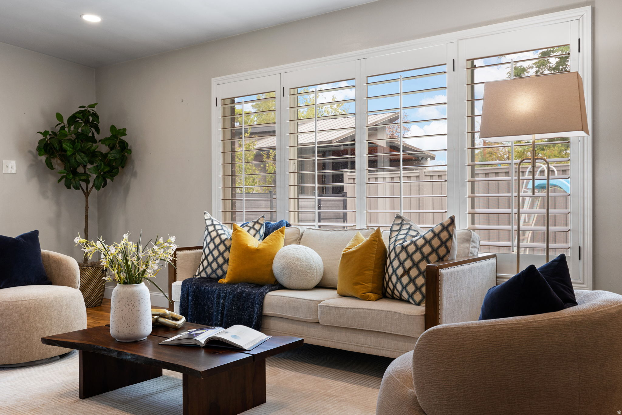HOLLADAY HILLS - Residential