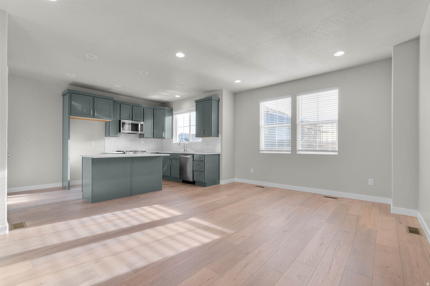 TERRAINE TOWNS 171 - Residential
