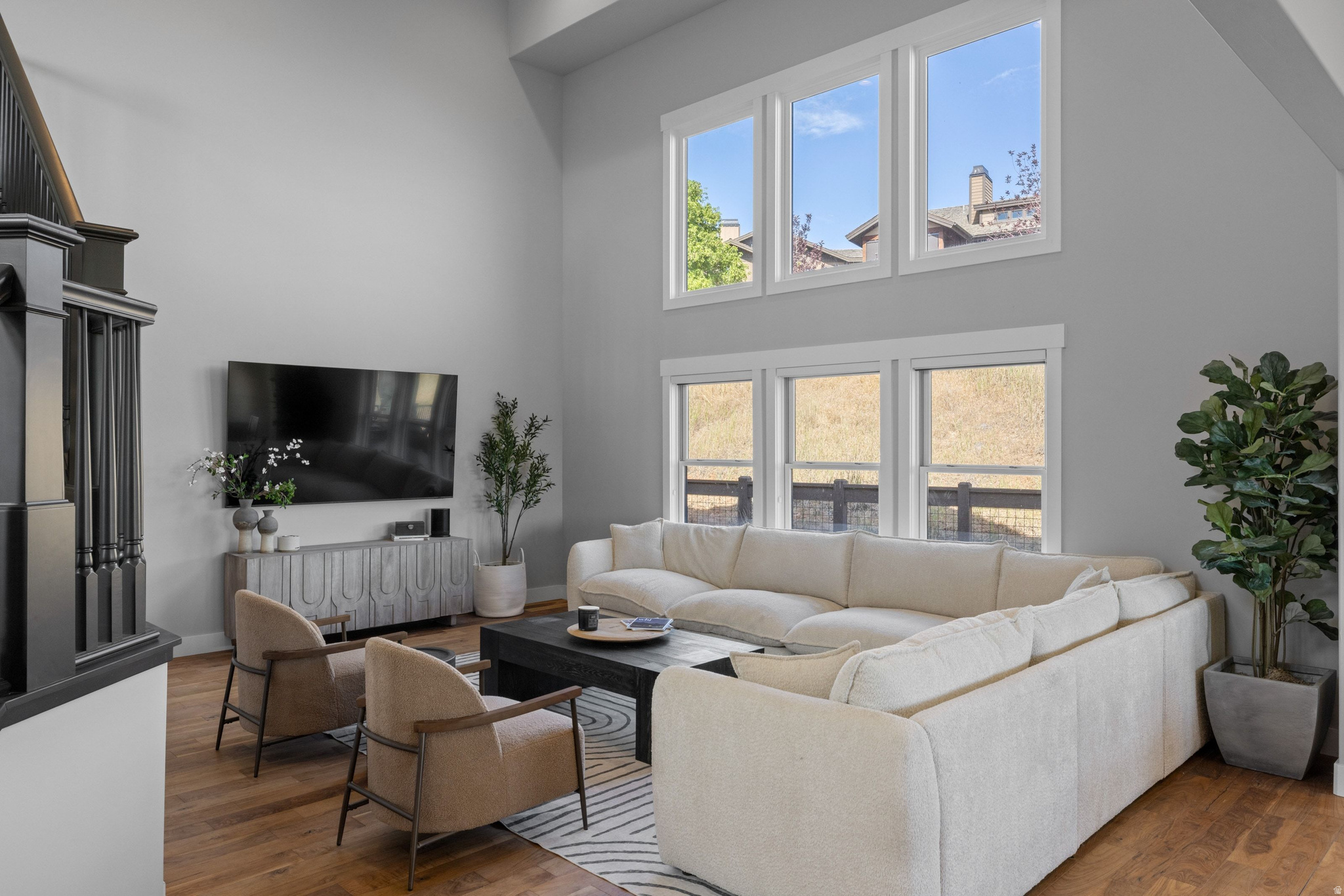RED LEDGES - Residential