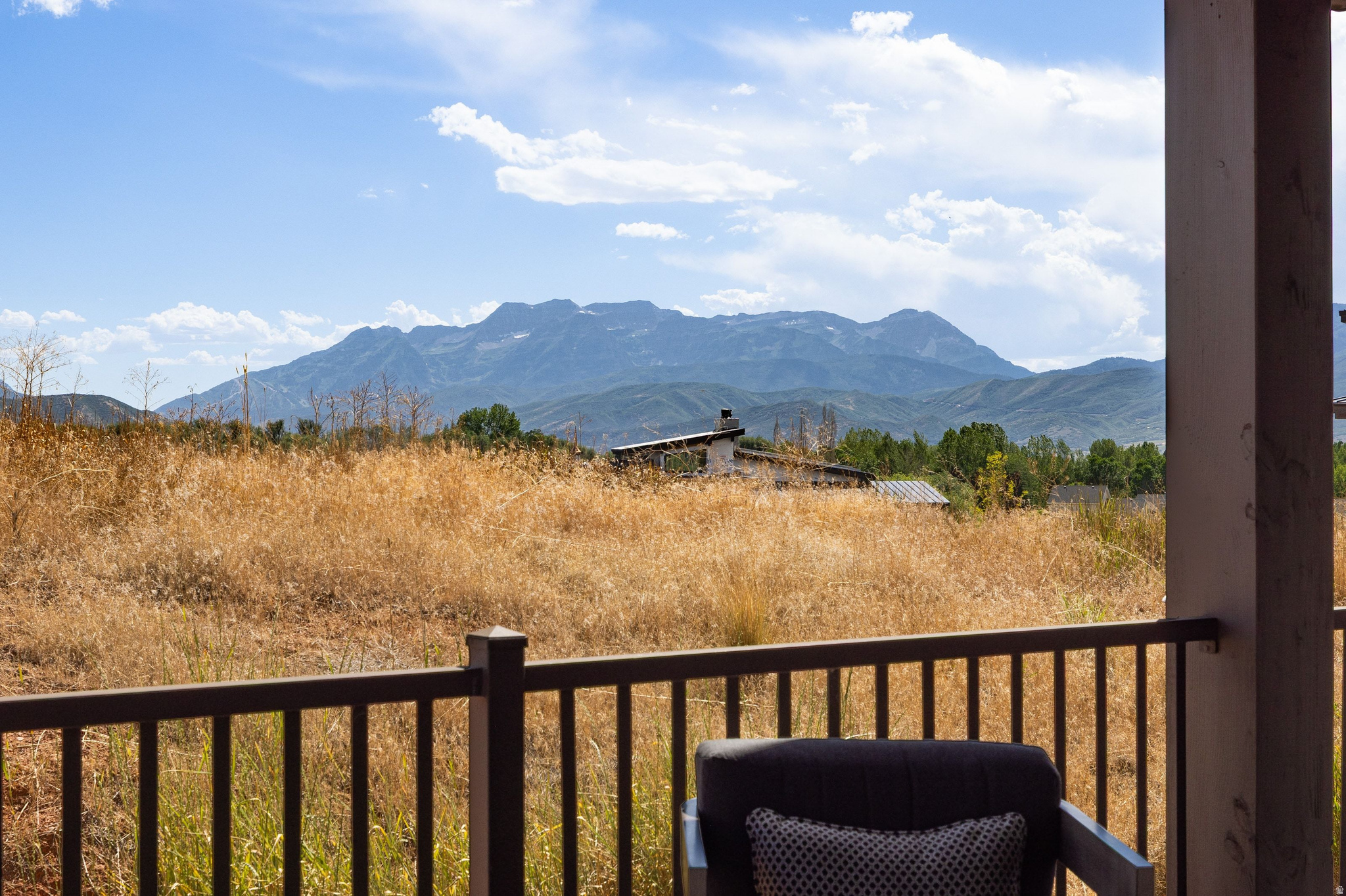 RED LEDGES - Residential