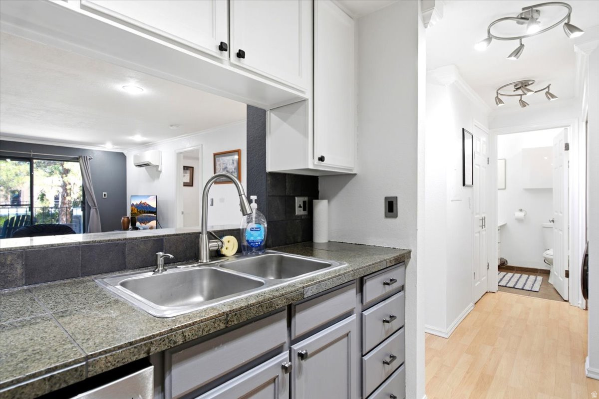 TOWNE PARK - Residential