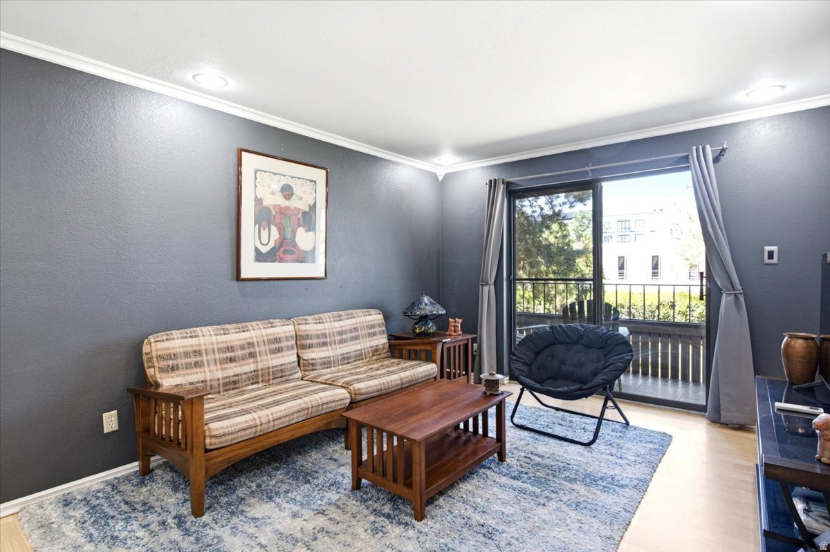 TOWNE PARK - Residential