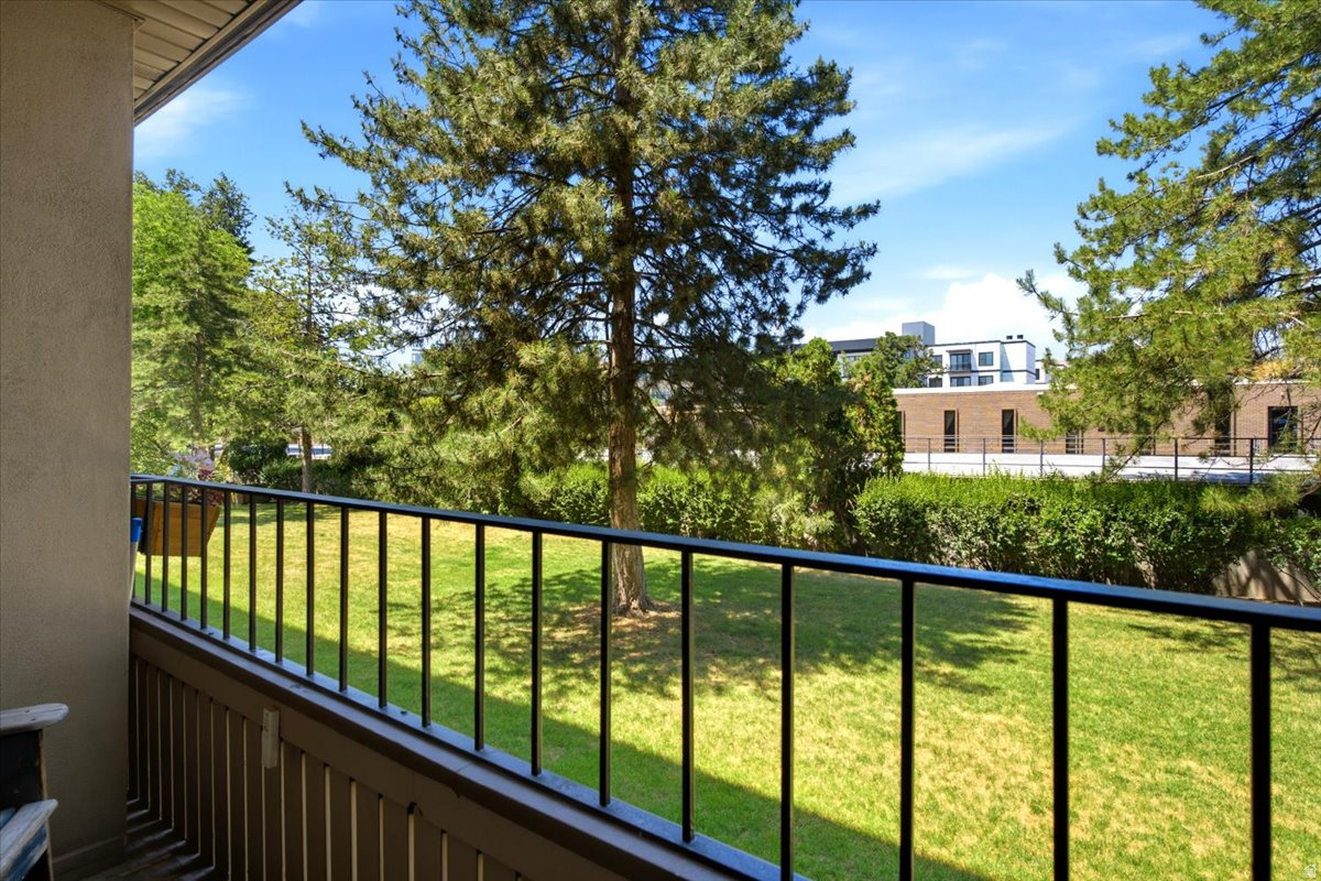 TOWNE PARK - Residential