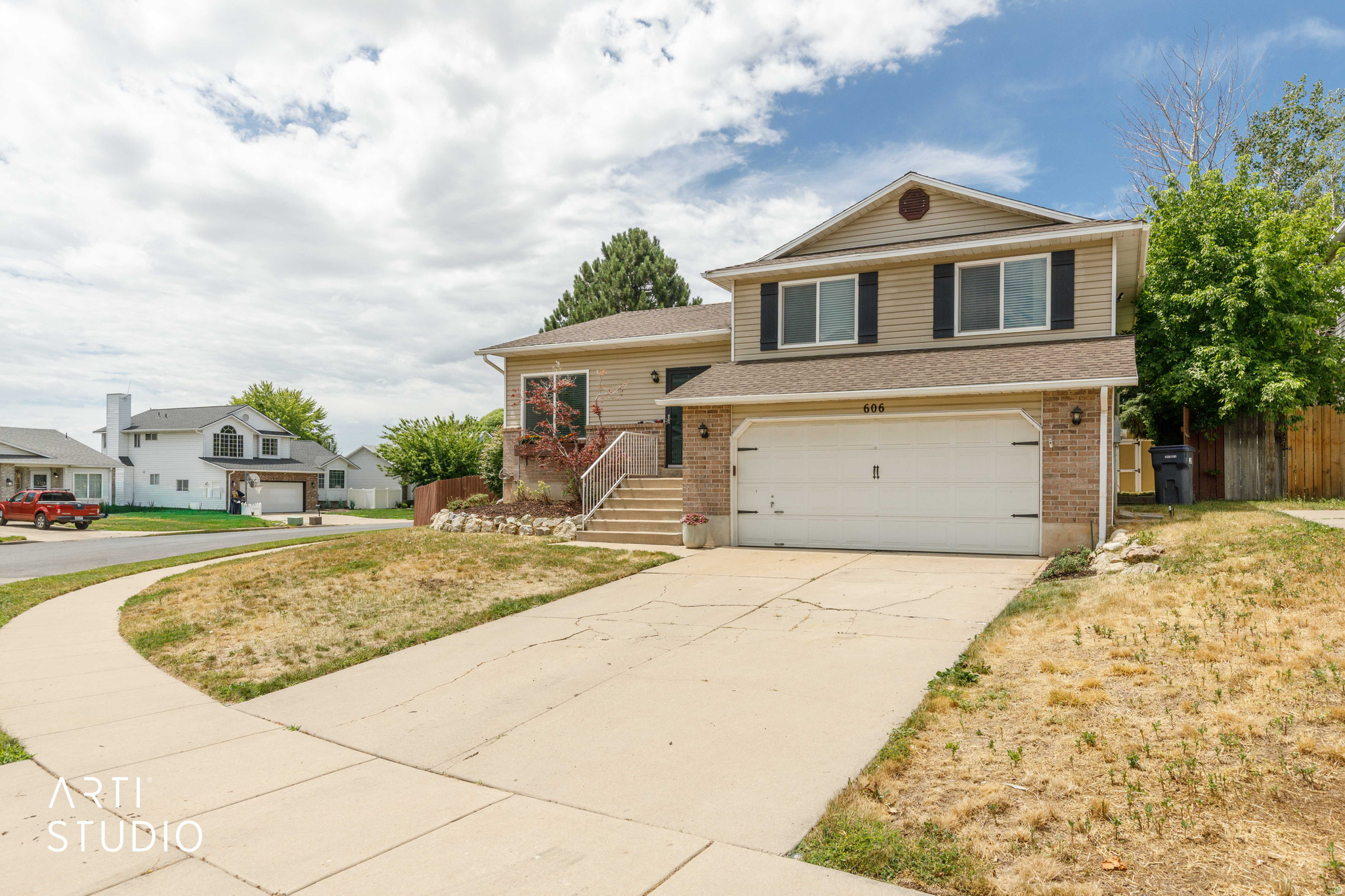 WILLOW WOOD - Residential