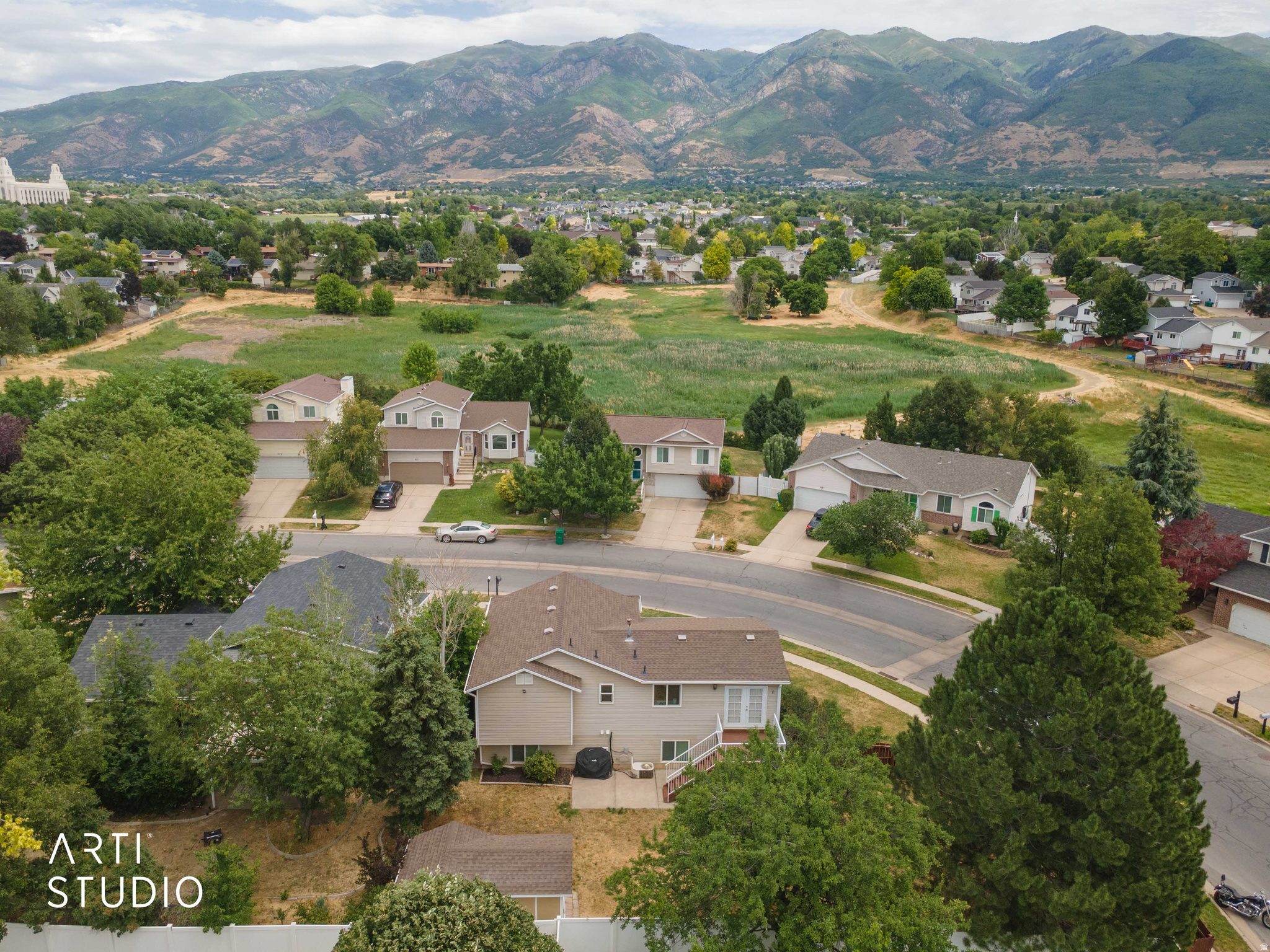WILLOW WOOD - Residential