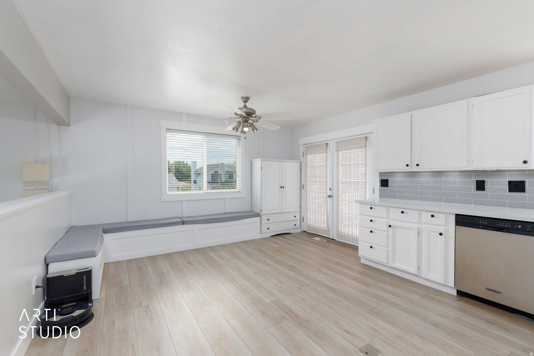 WILLOW WOOD - Residential