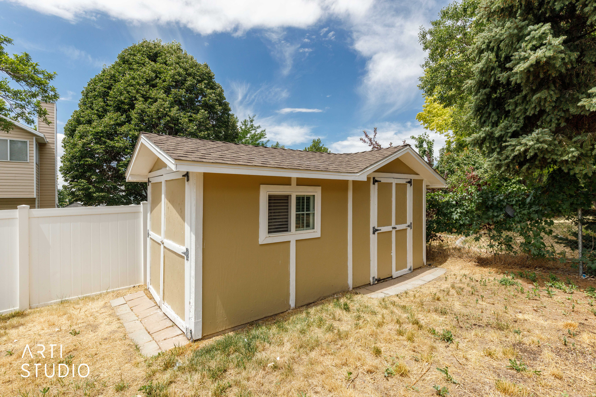 WILLOW WOOD - Residential