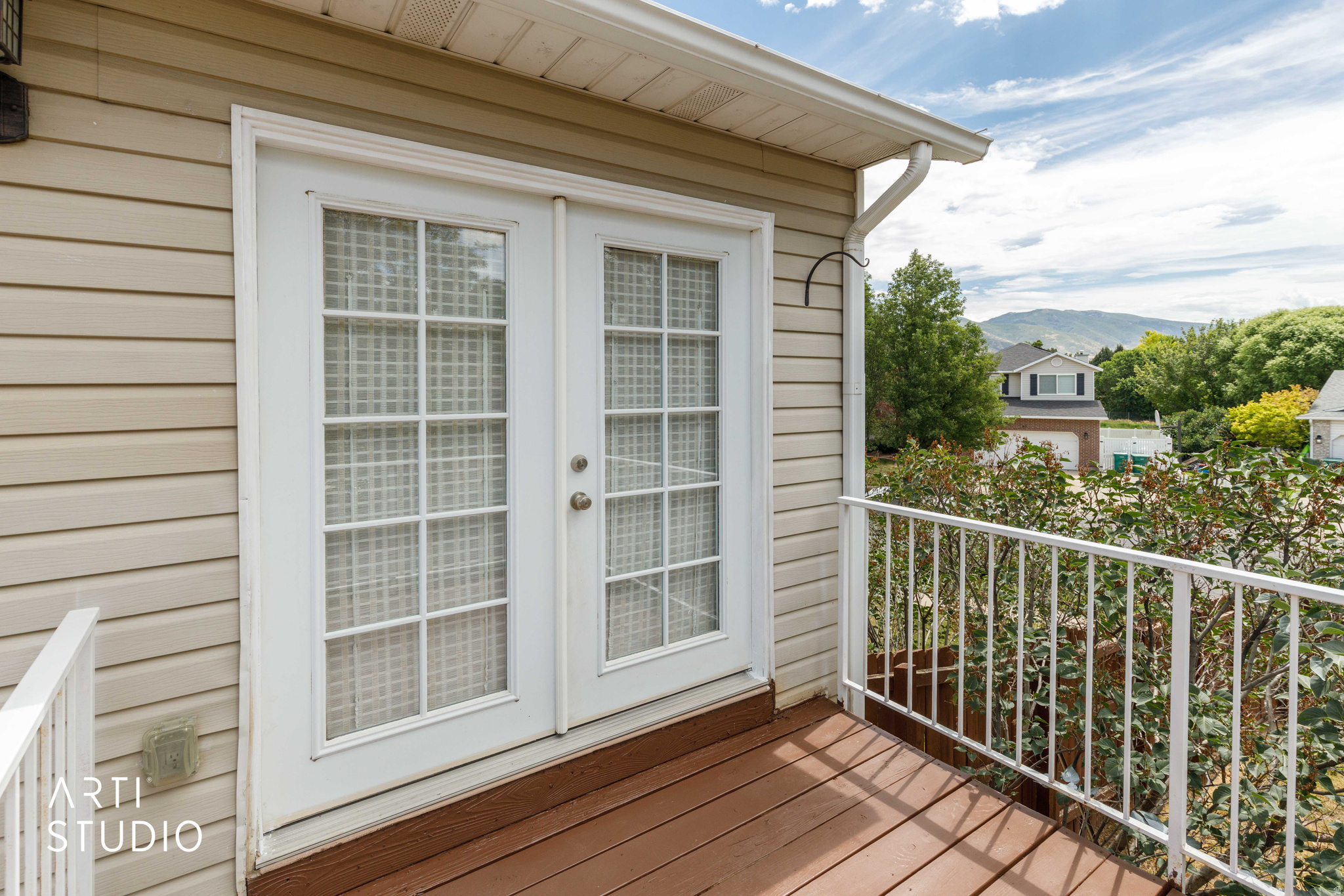 WILLOW WOOD - Residential