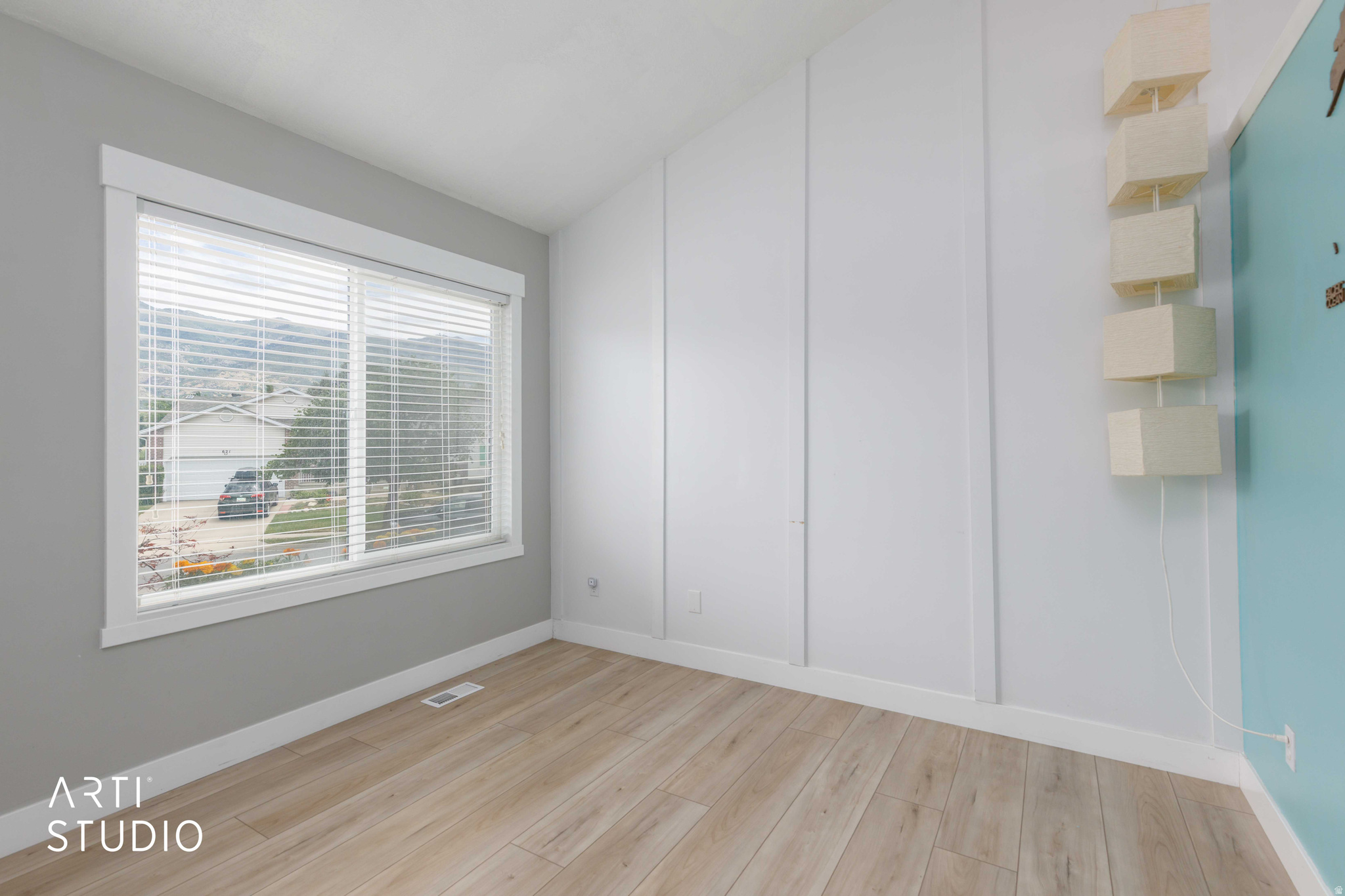 WILLOW WOOD - Residential
