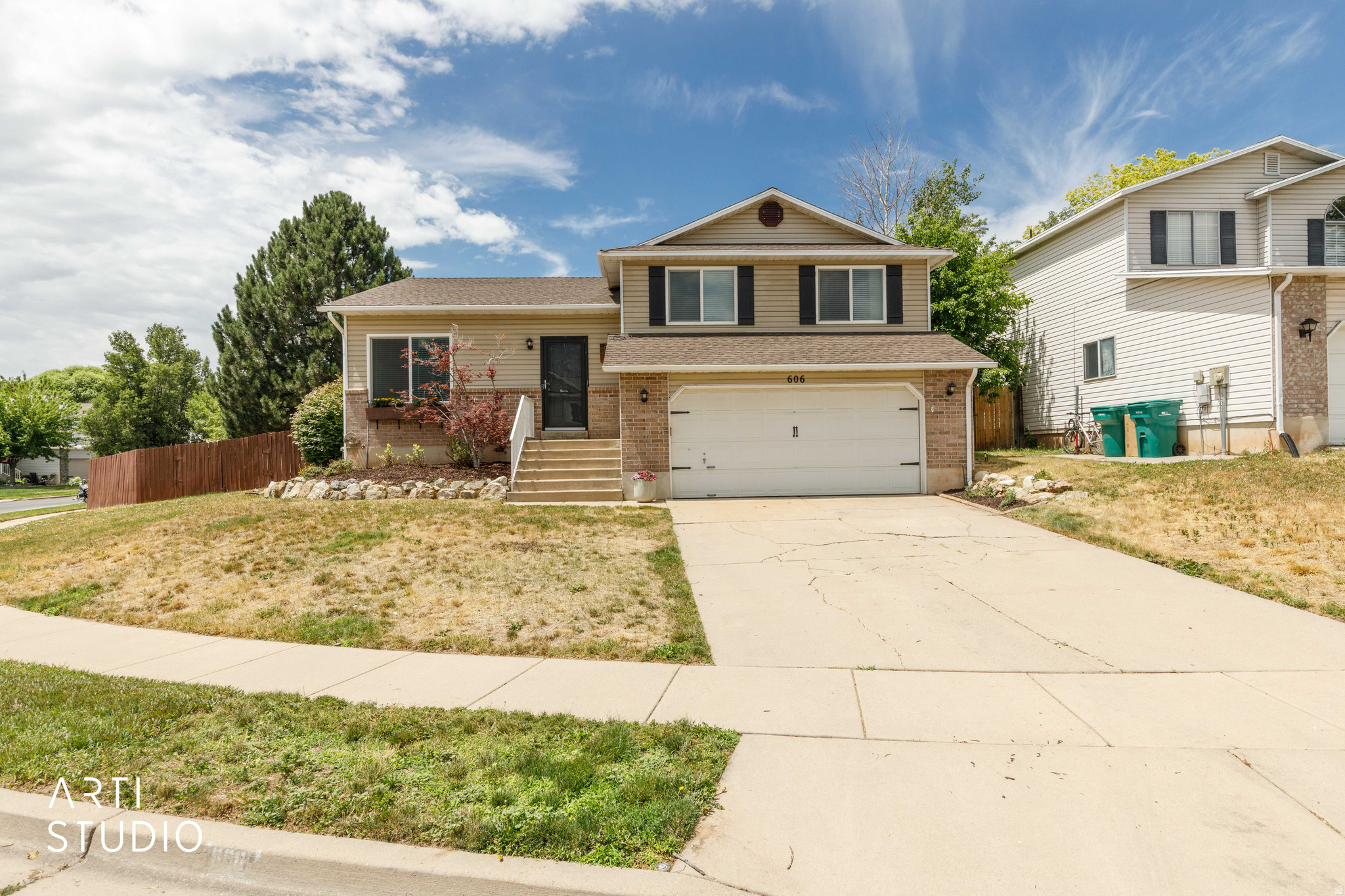 WILLOW WOOD - Residential