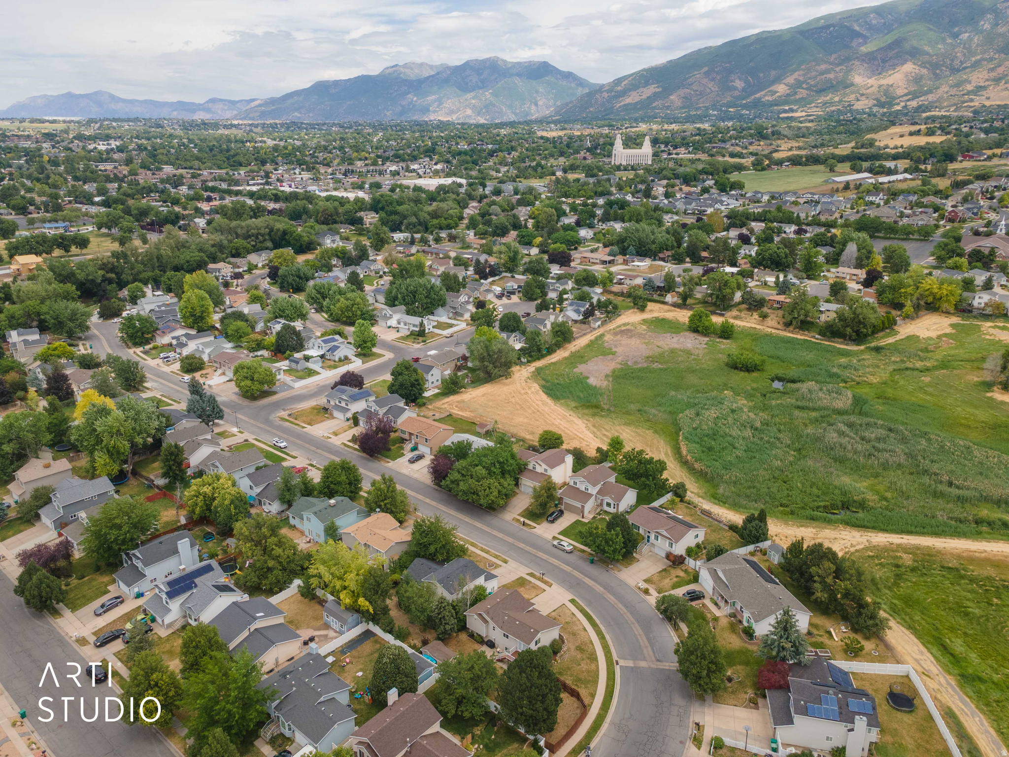WILLOW WOOD - Residential