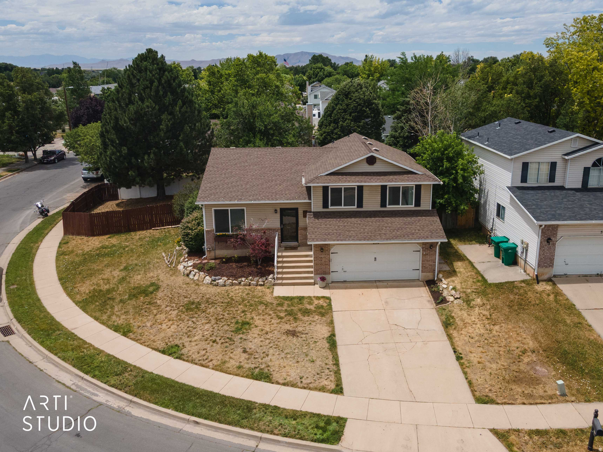WILLOW WOOD - Residential