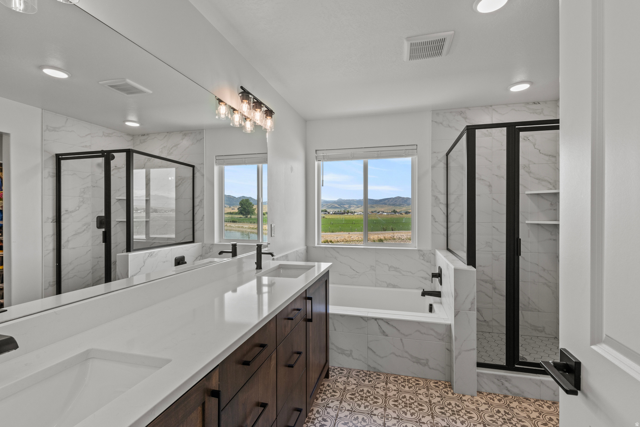 AUBURN HILLS - Residential