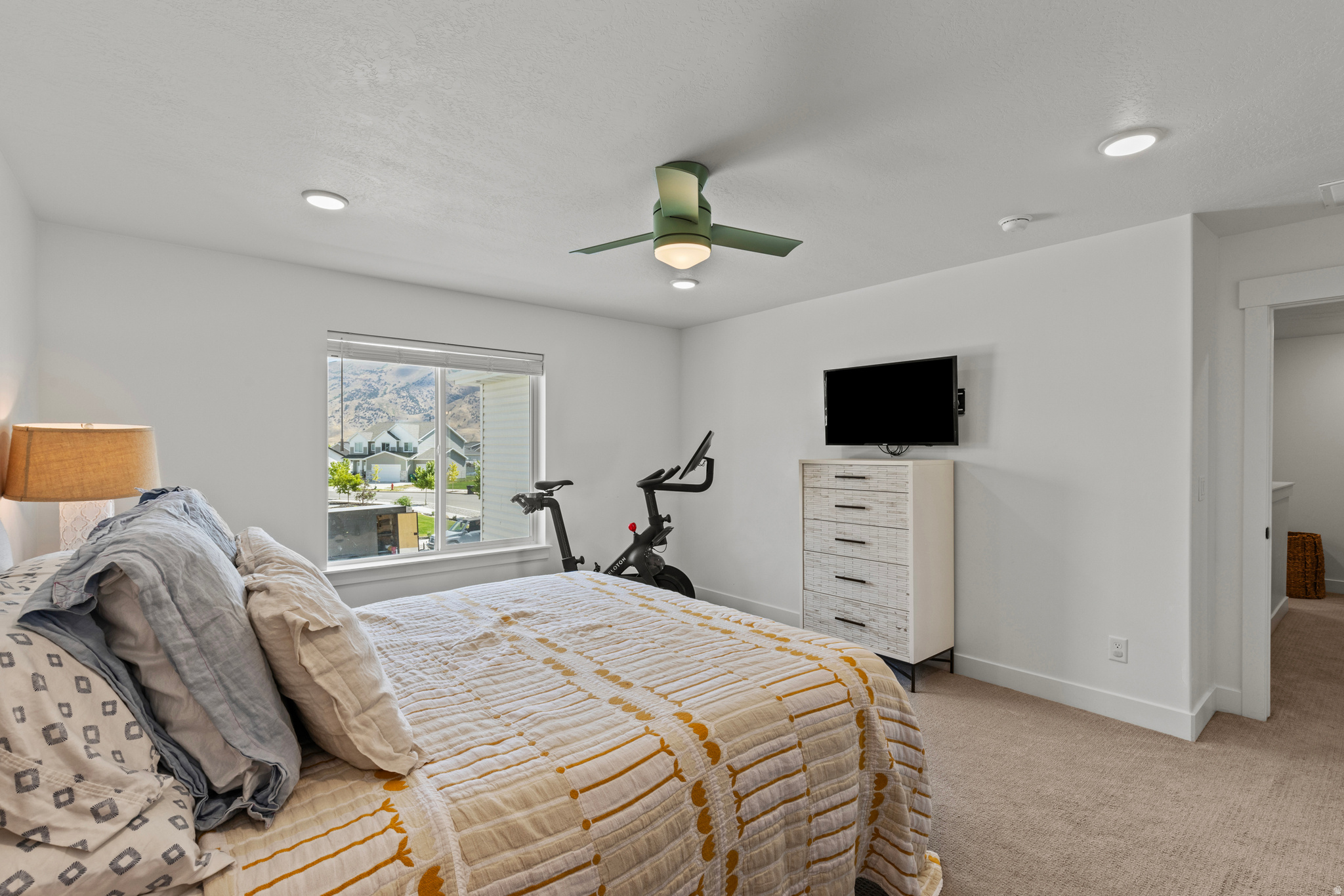 AUBURN HILLS - Residential