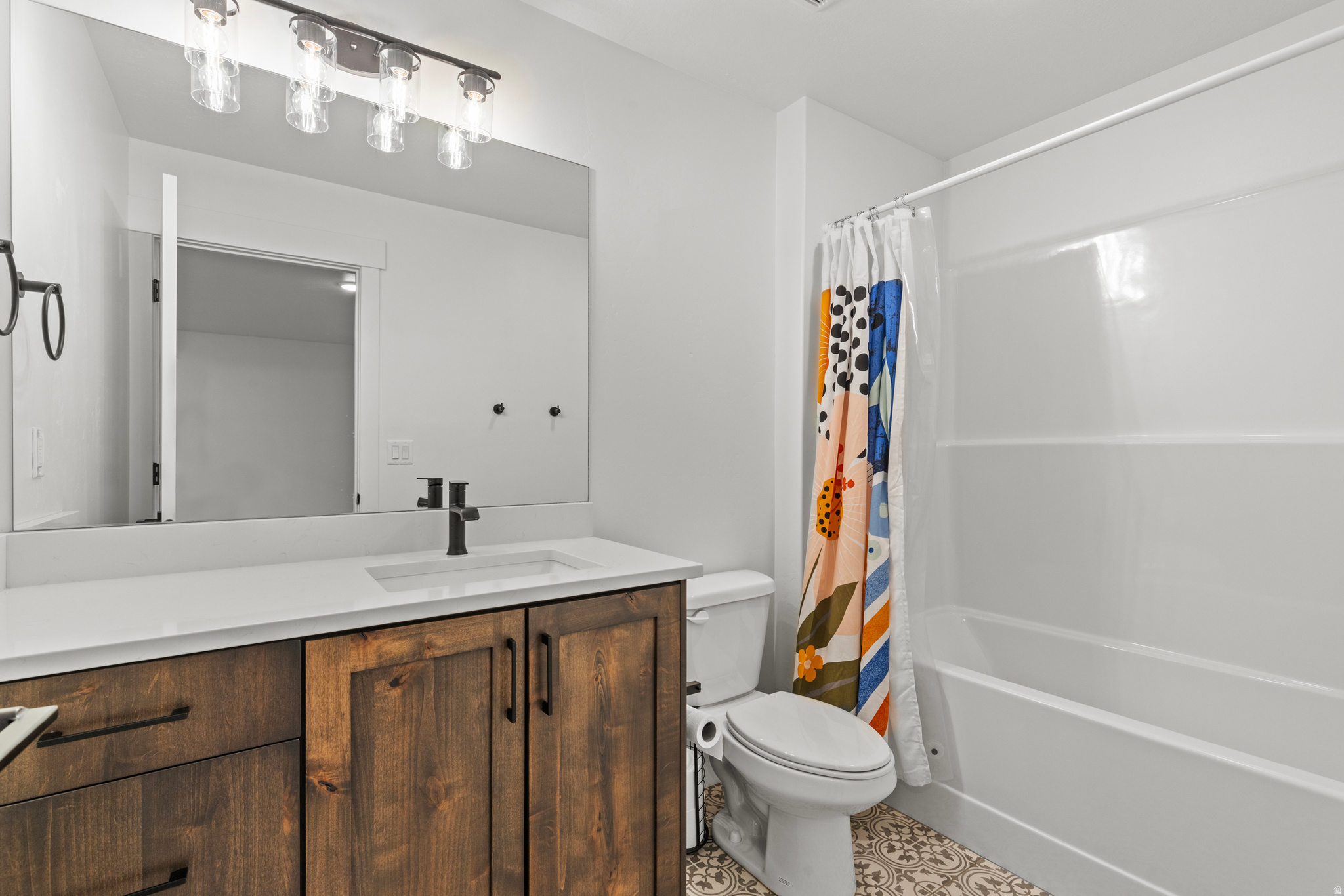 AUBURN HILLS - Residential