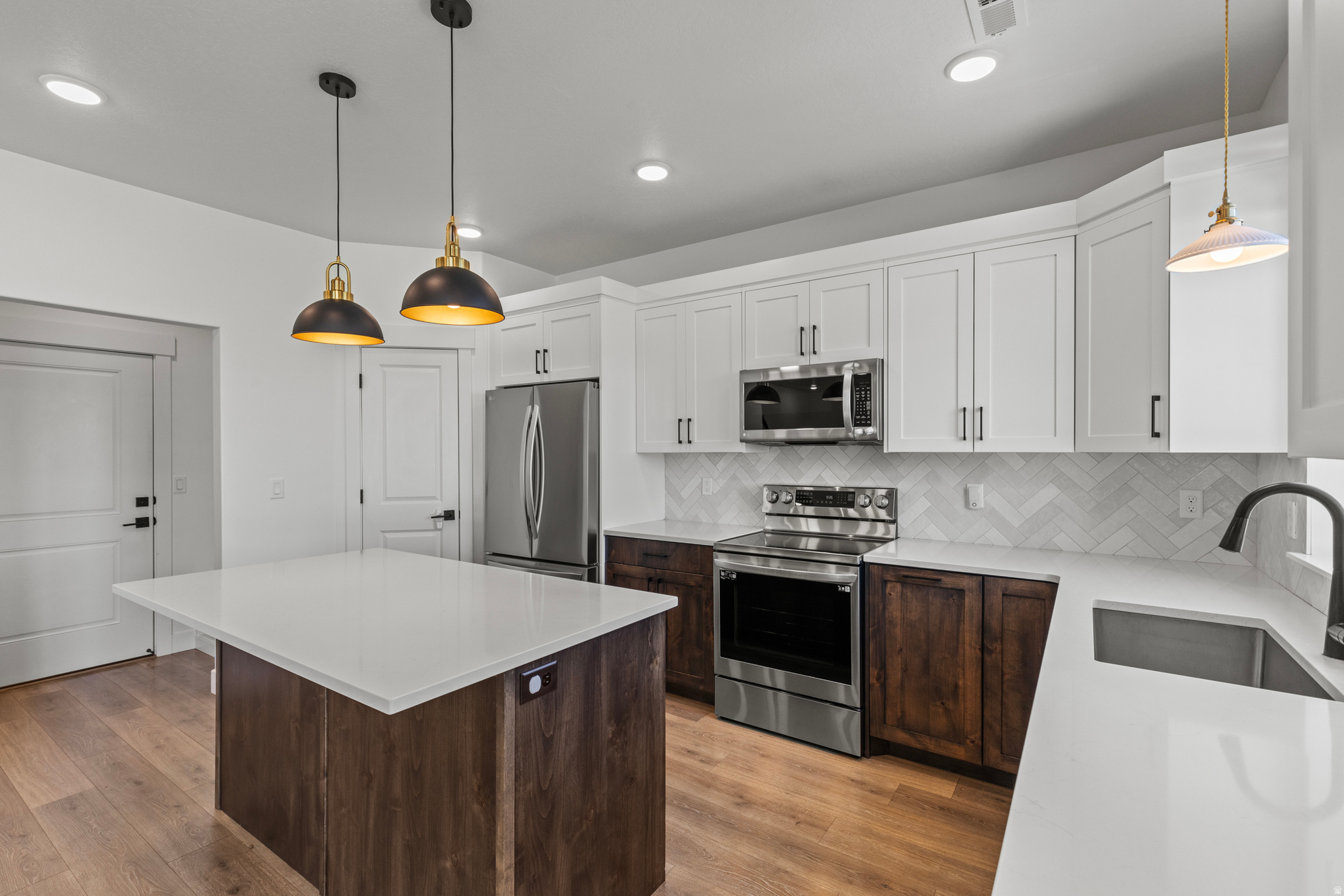 AUBURN HILLS - Residential
