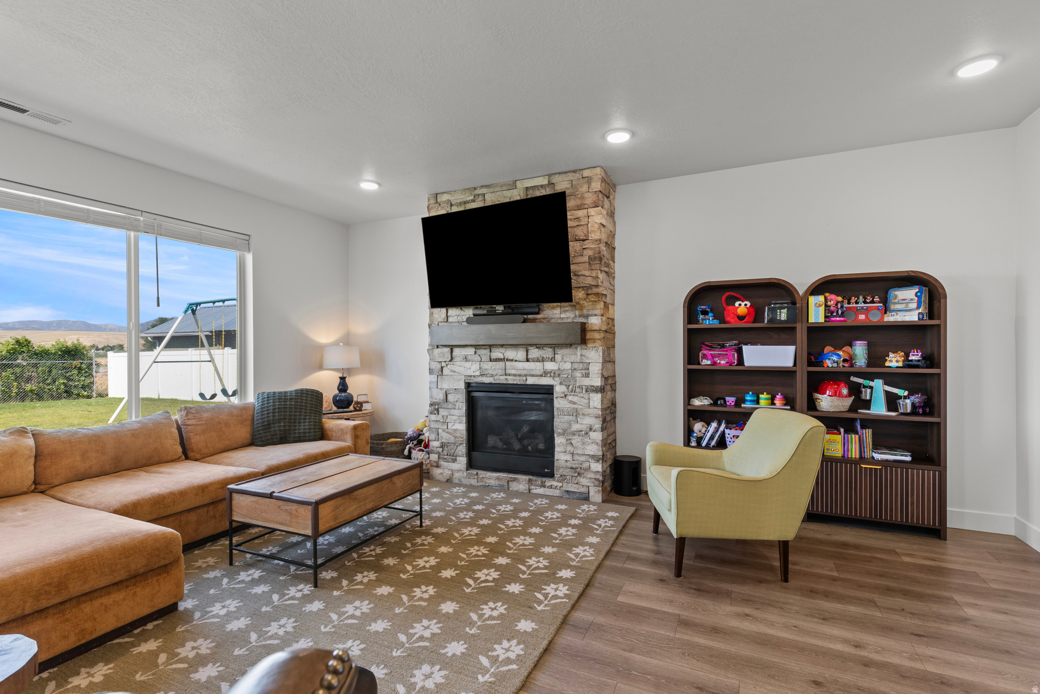 AUBURN HILLS - Residential