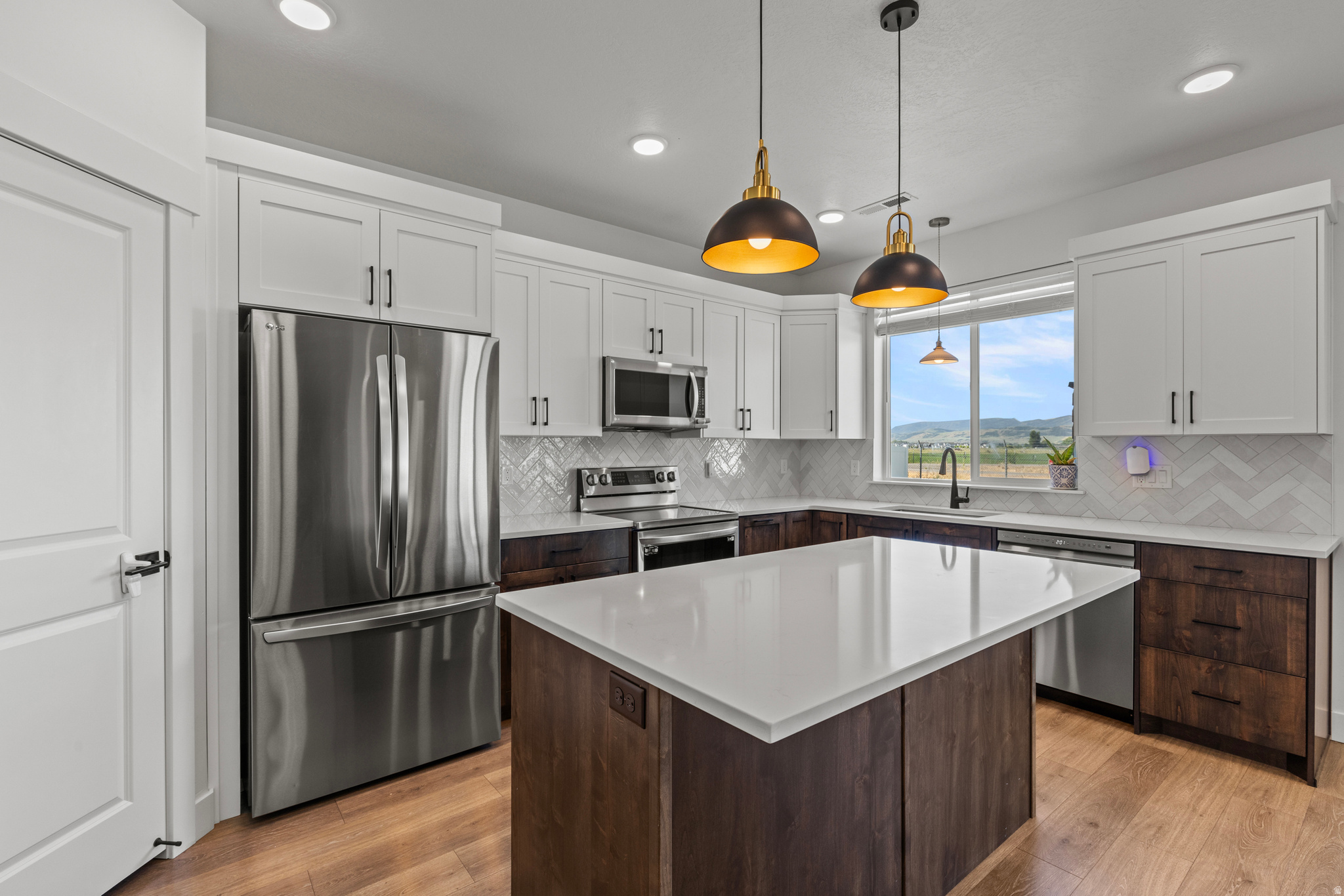 AUBURN HILLS - Residential