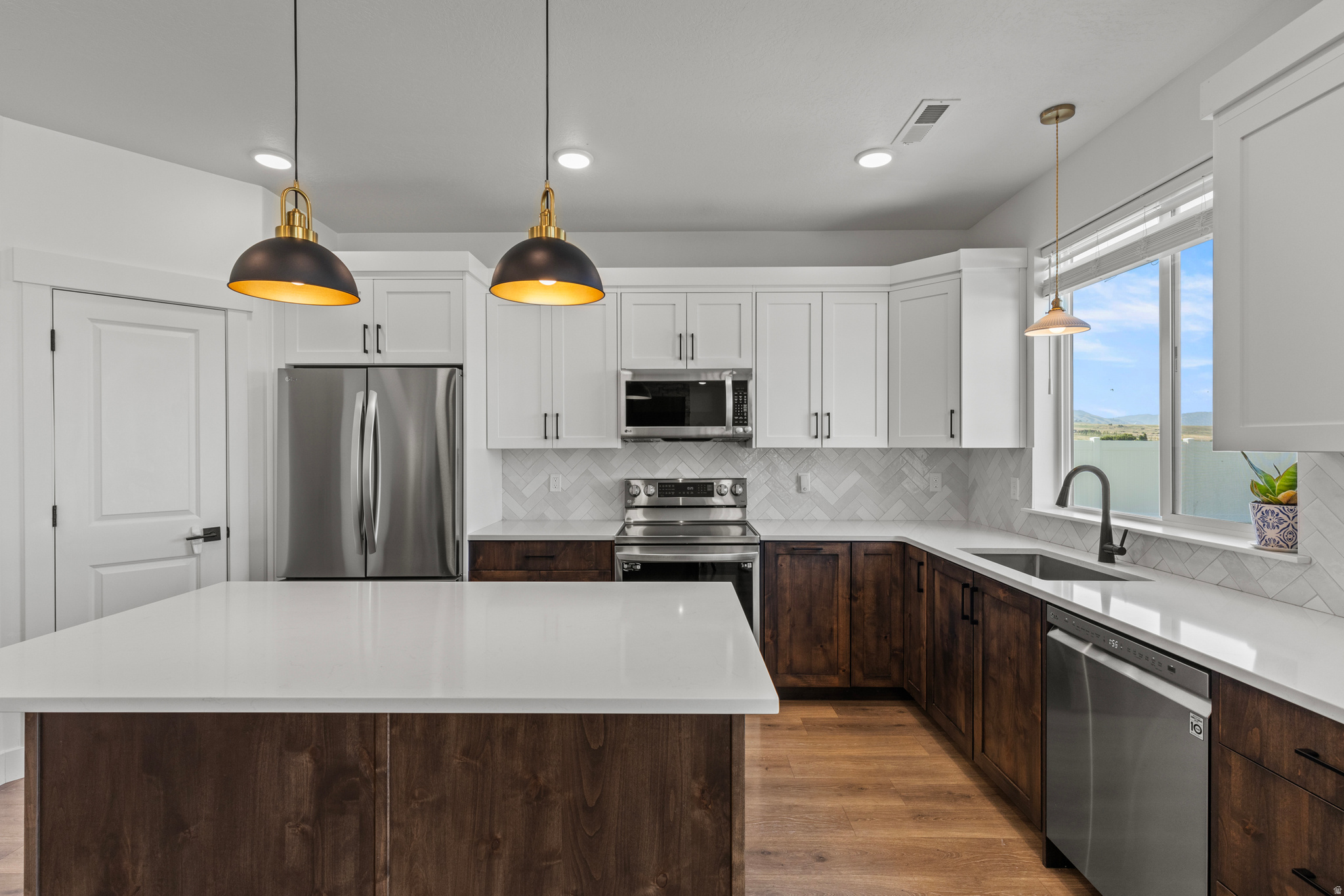 AUBURN HILLS - Residential