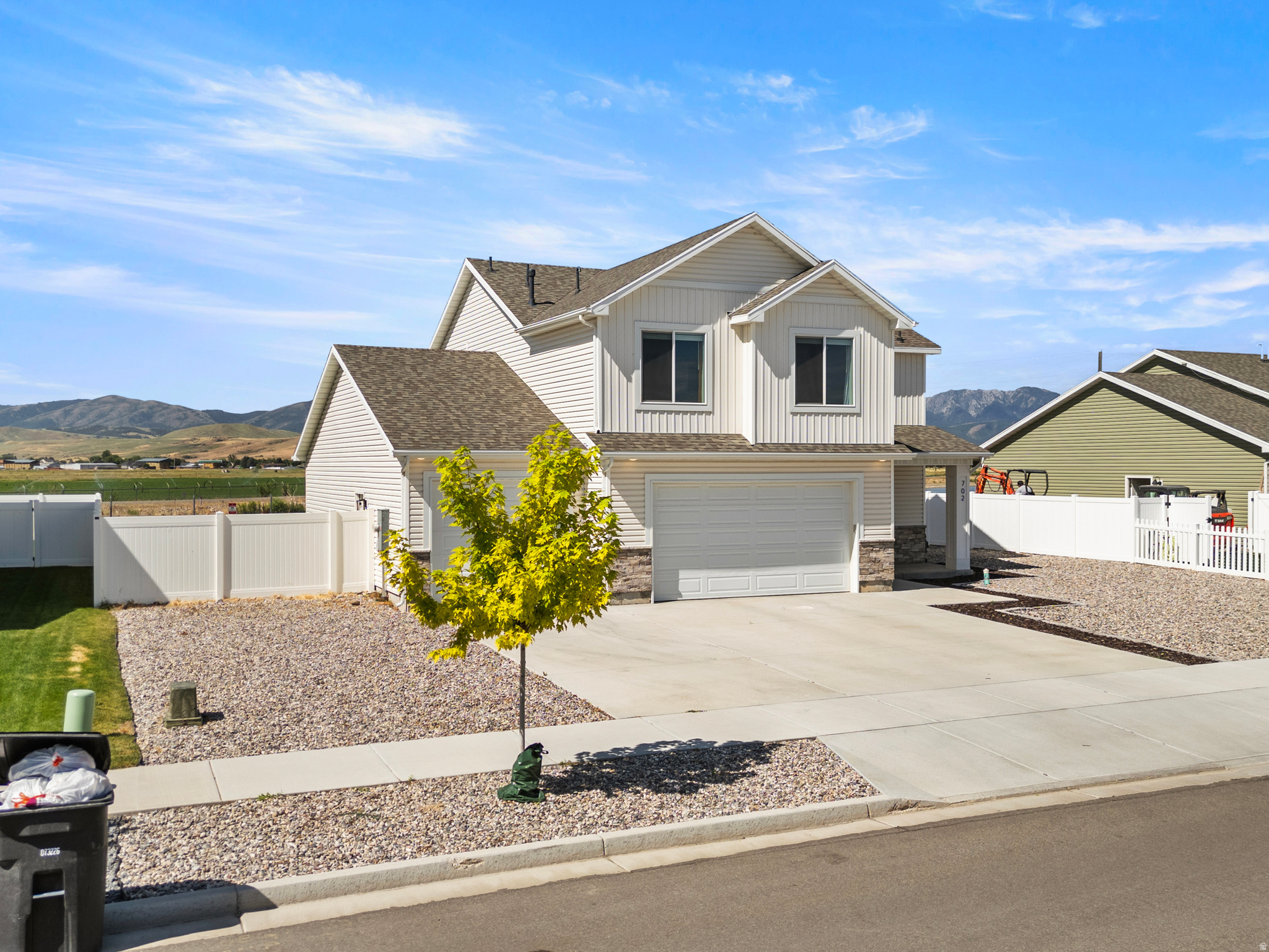 AUBURN HILLS - Residential
