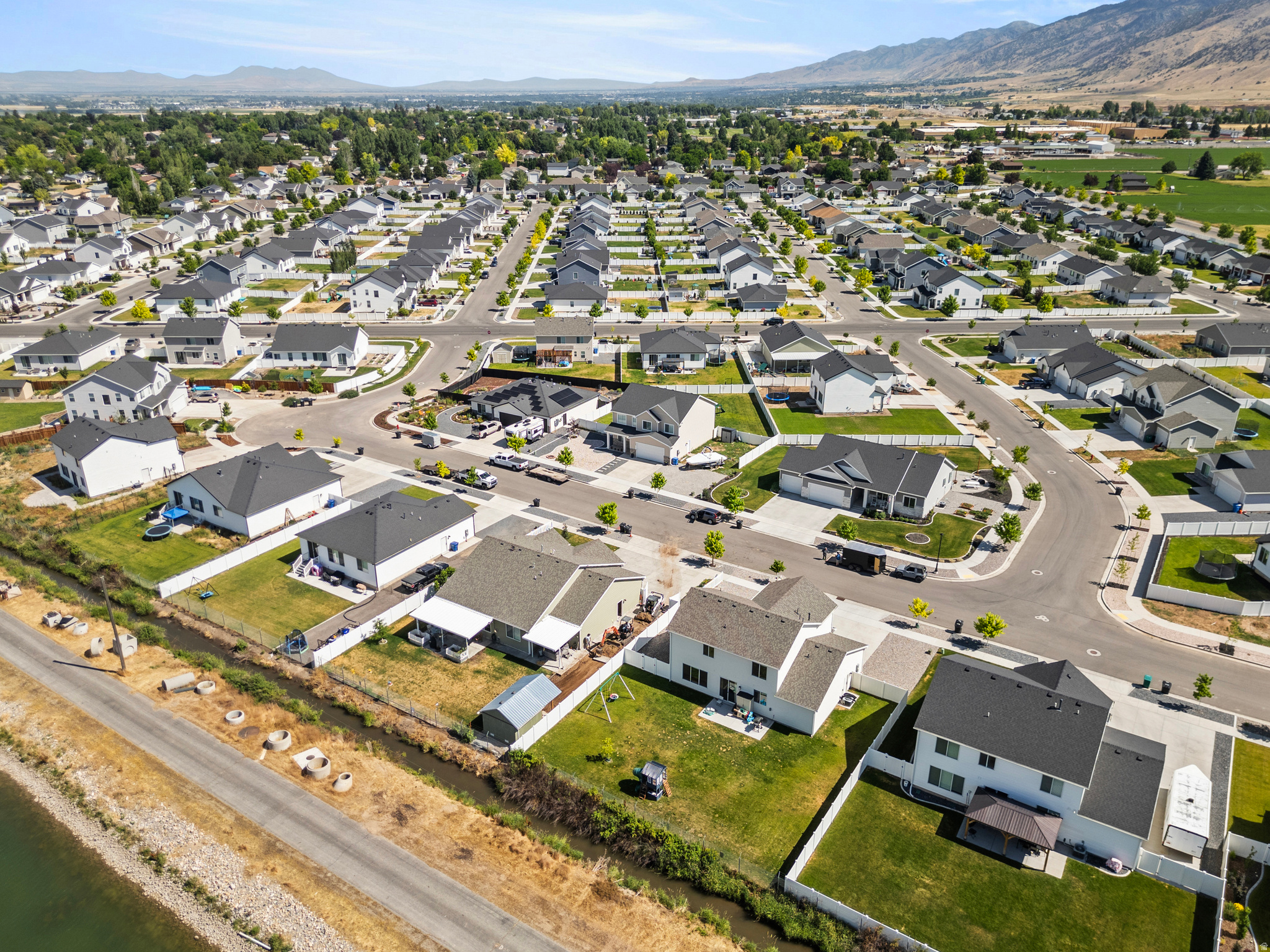 AUBURN HILLS - Residential