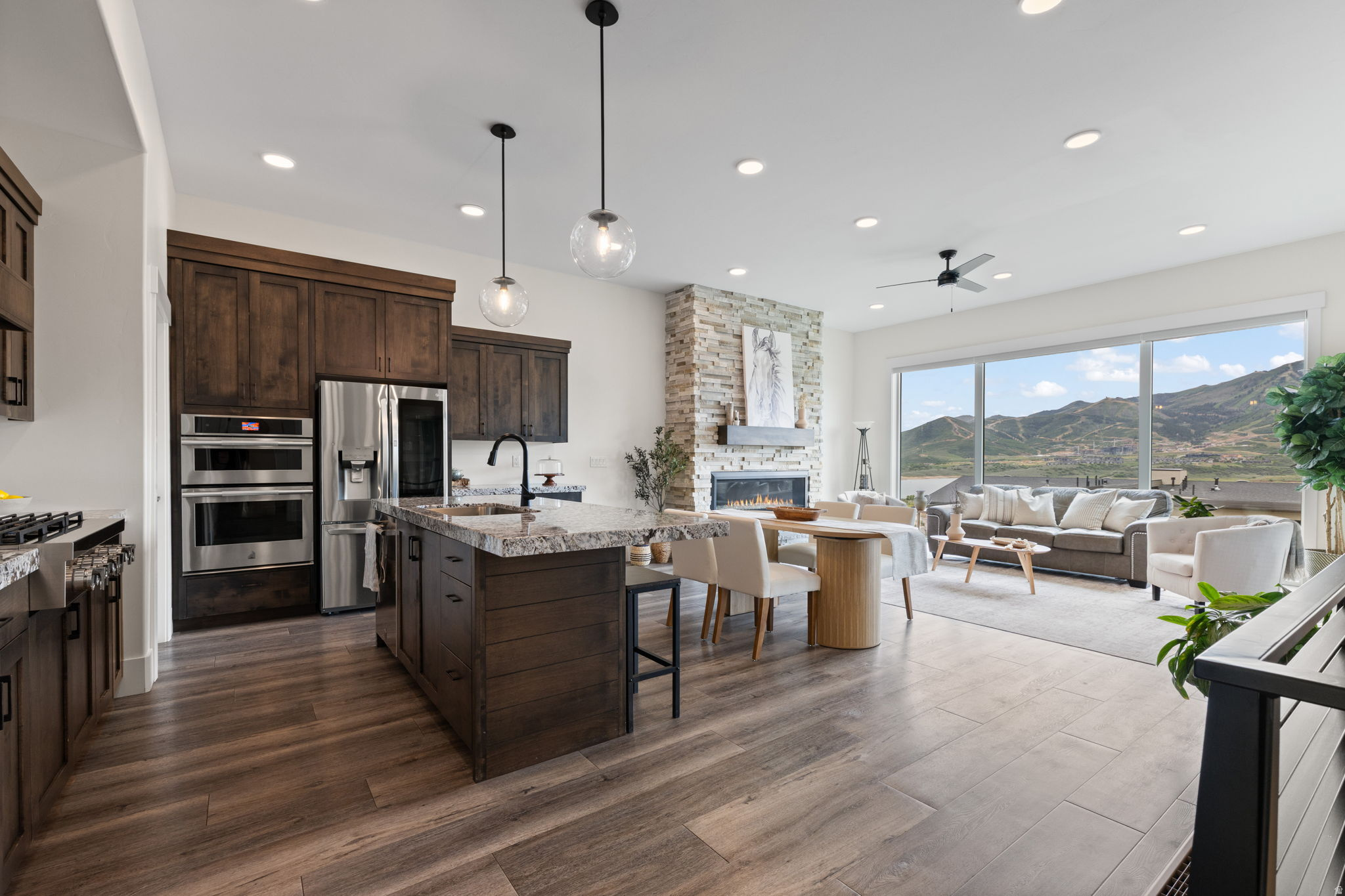 SHORELINE - Residential