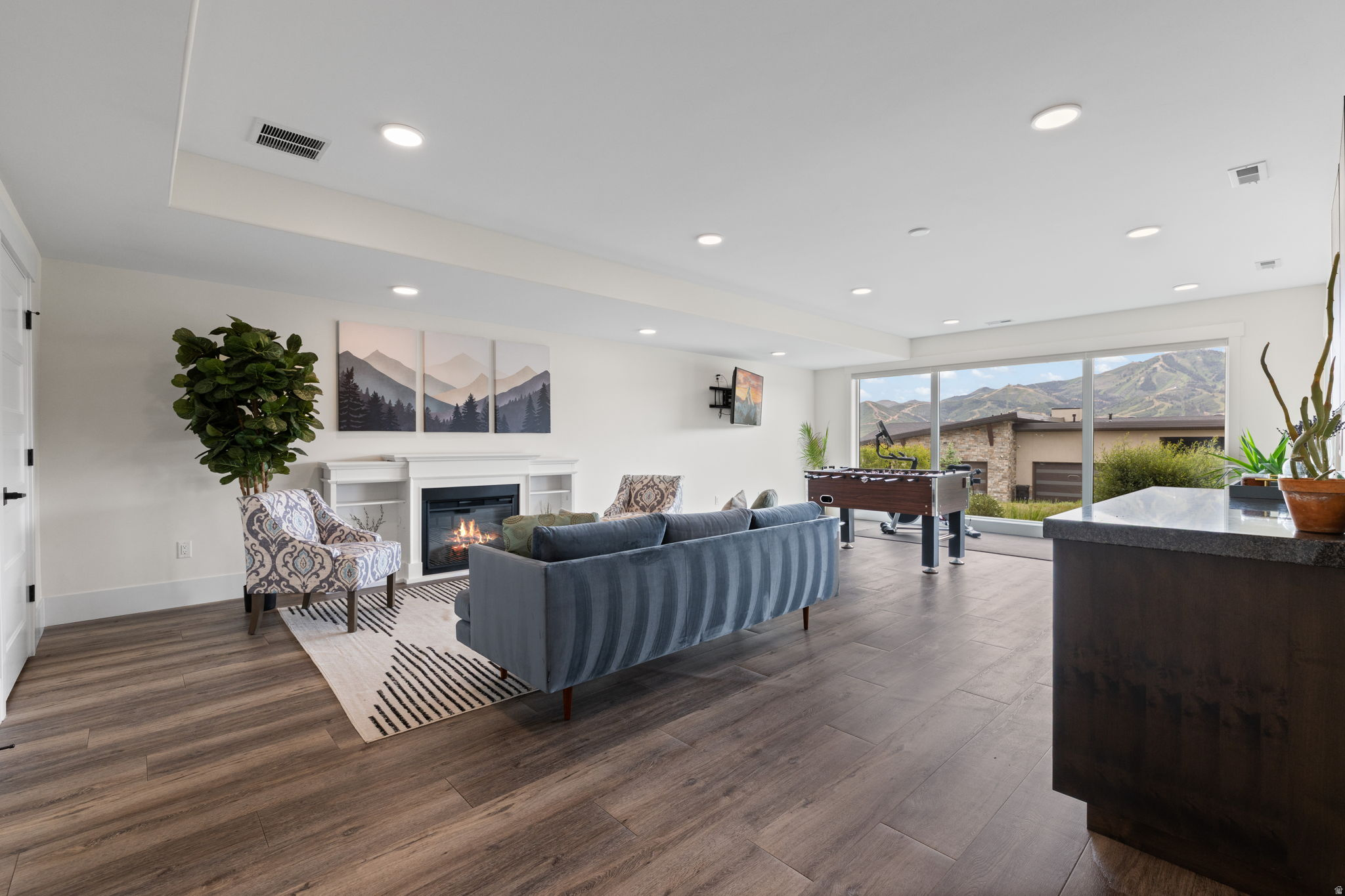 SHORELINE - Residential