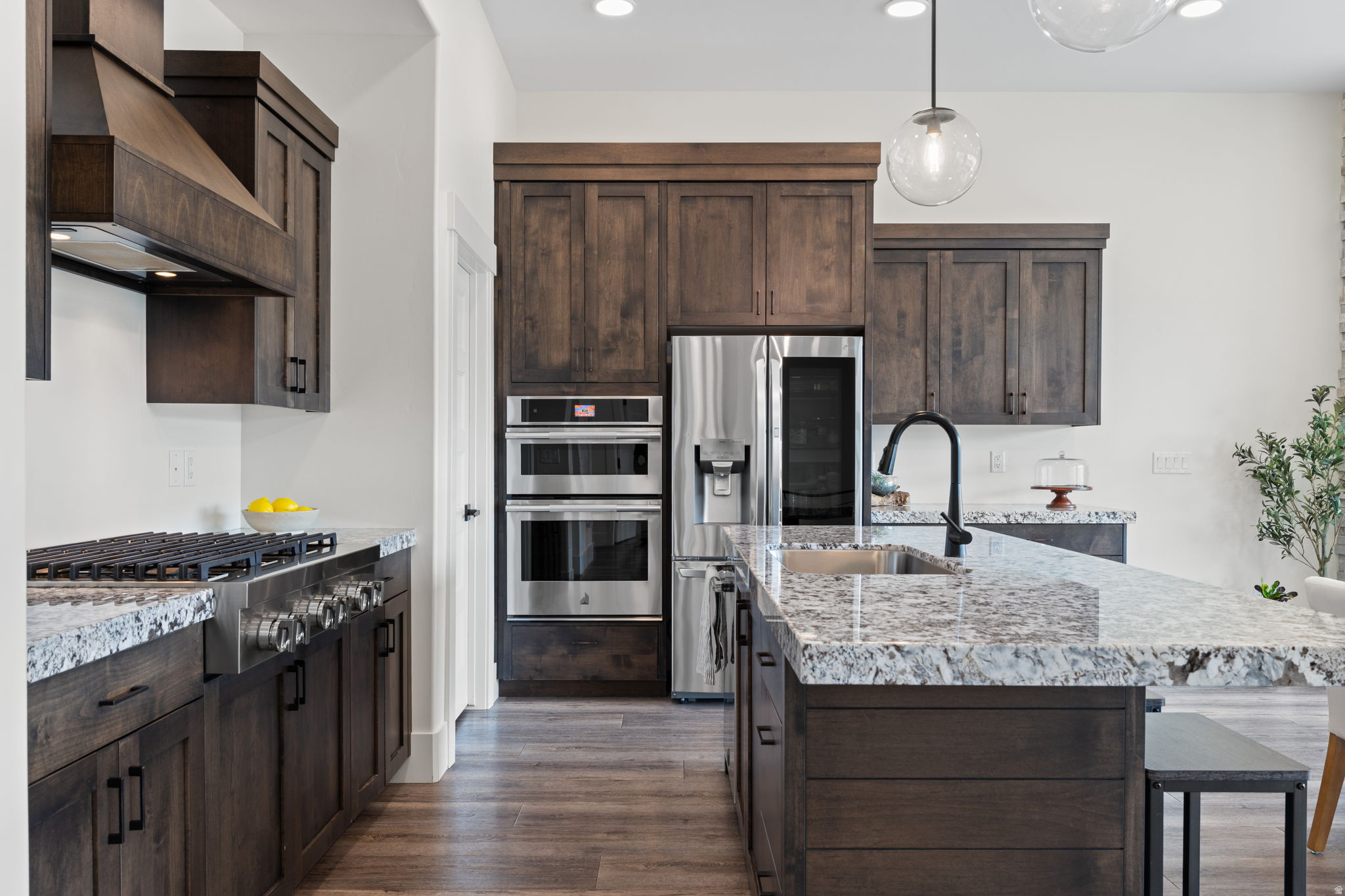 SHORELINE - Residential