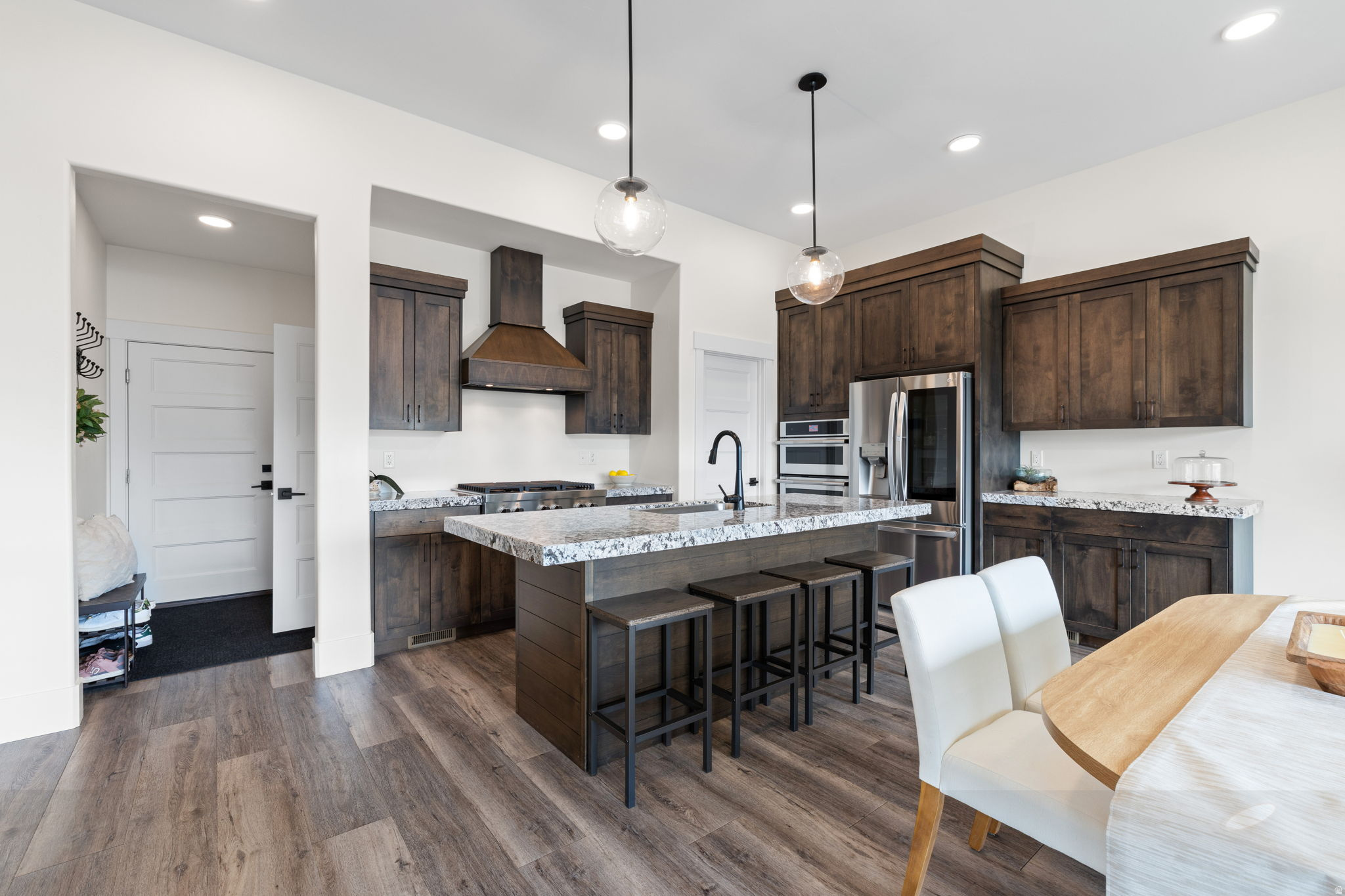 SHORELINE - Residential