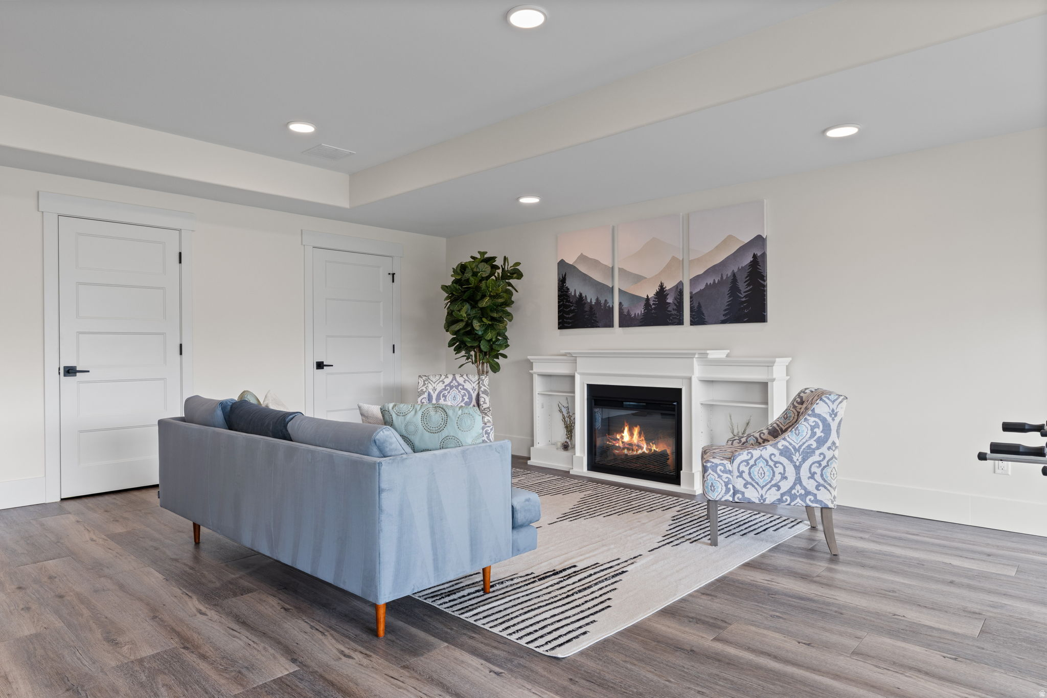 SHORELINE - Residential