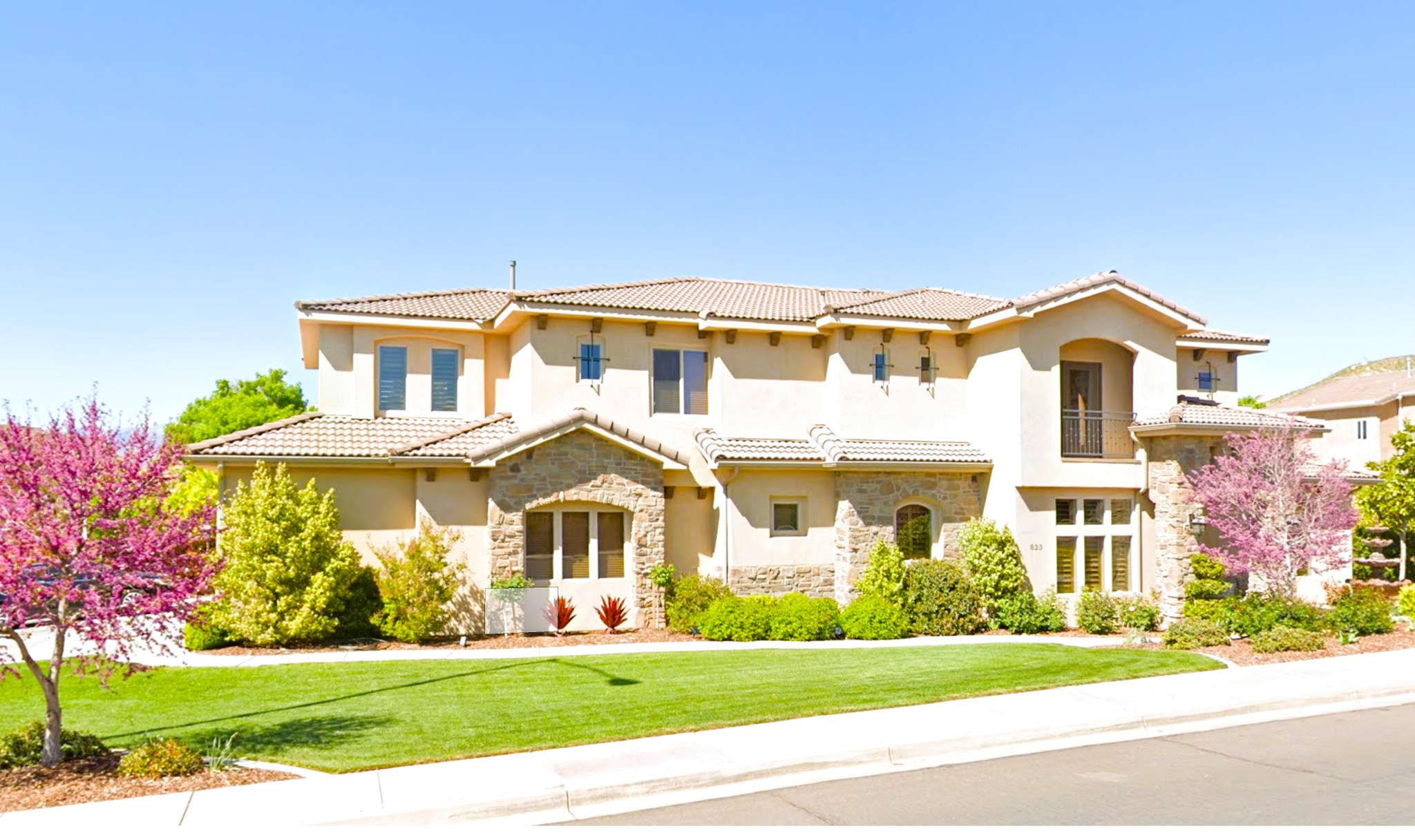 MAJESTIC VIEW - Residential
