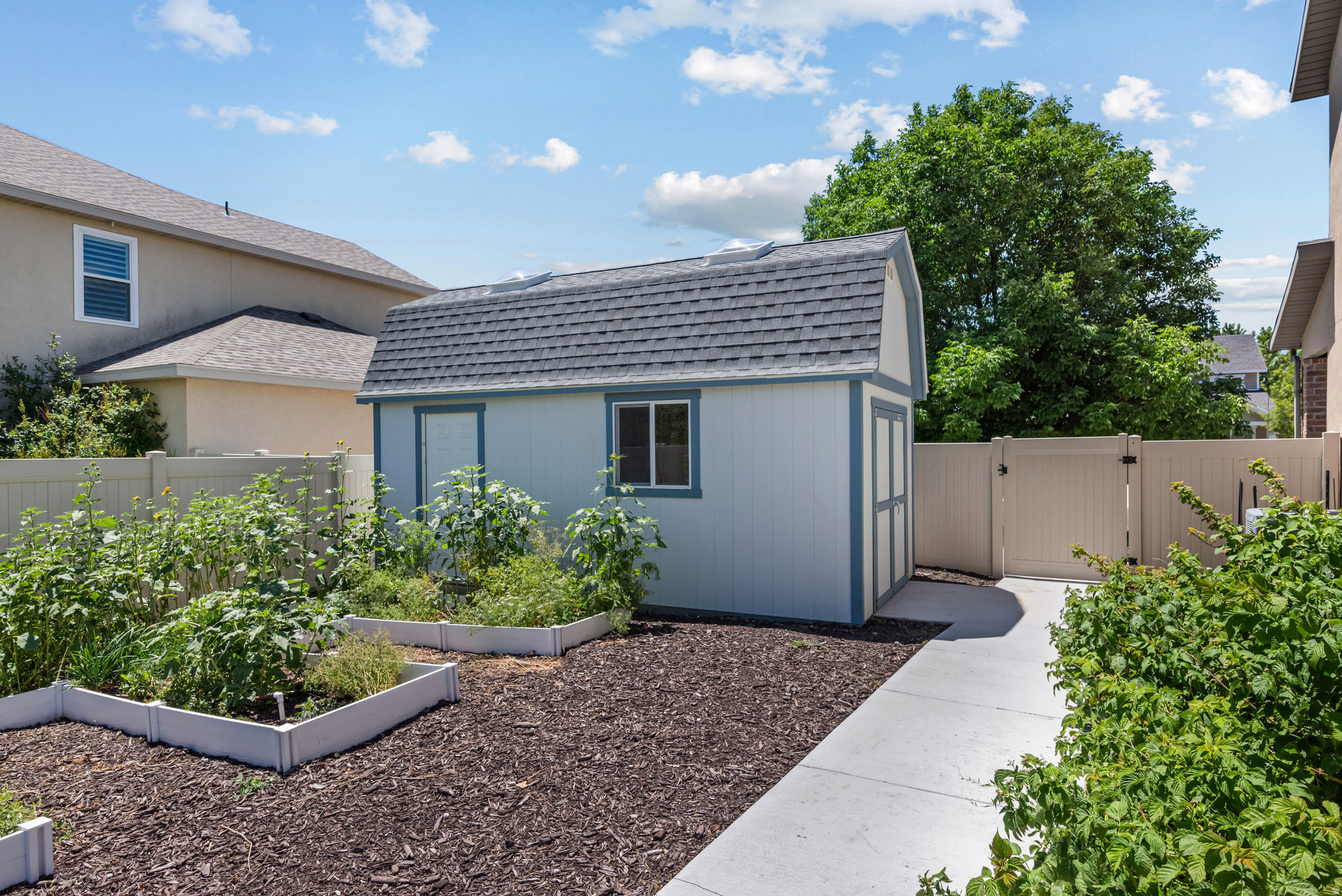 JORDAN WILLOWS - Residential