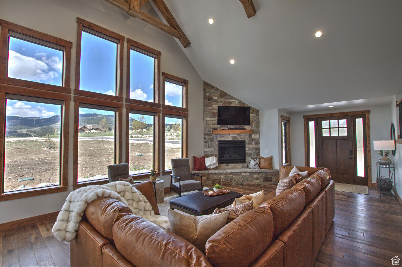 RESERVE SUMMIT LOT 10 - Residential